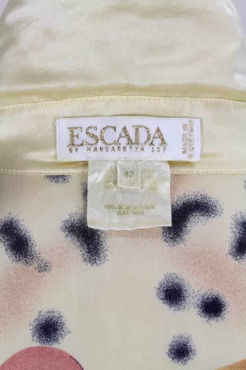 Escada 1991 Dokumentierte hellgelbe oder goldene Seidenbluse mit Tier- und Edelsteindruck im Angebot 3