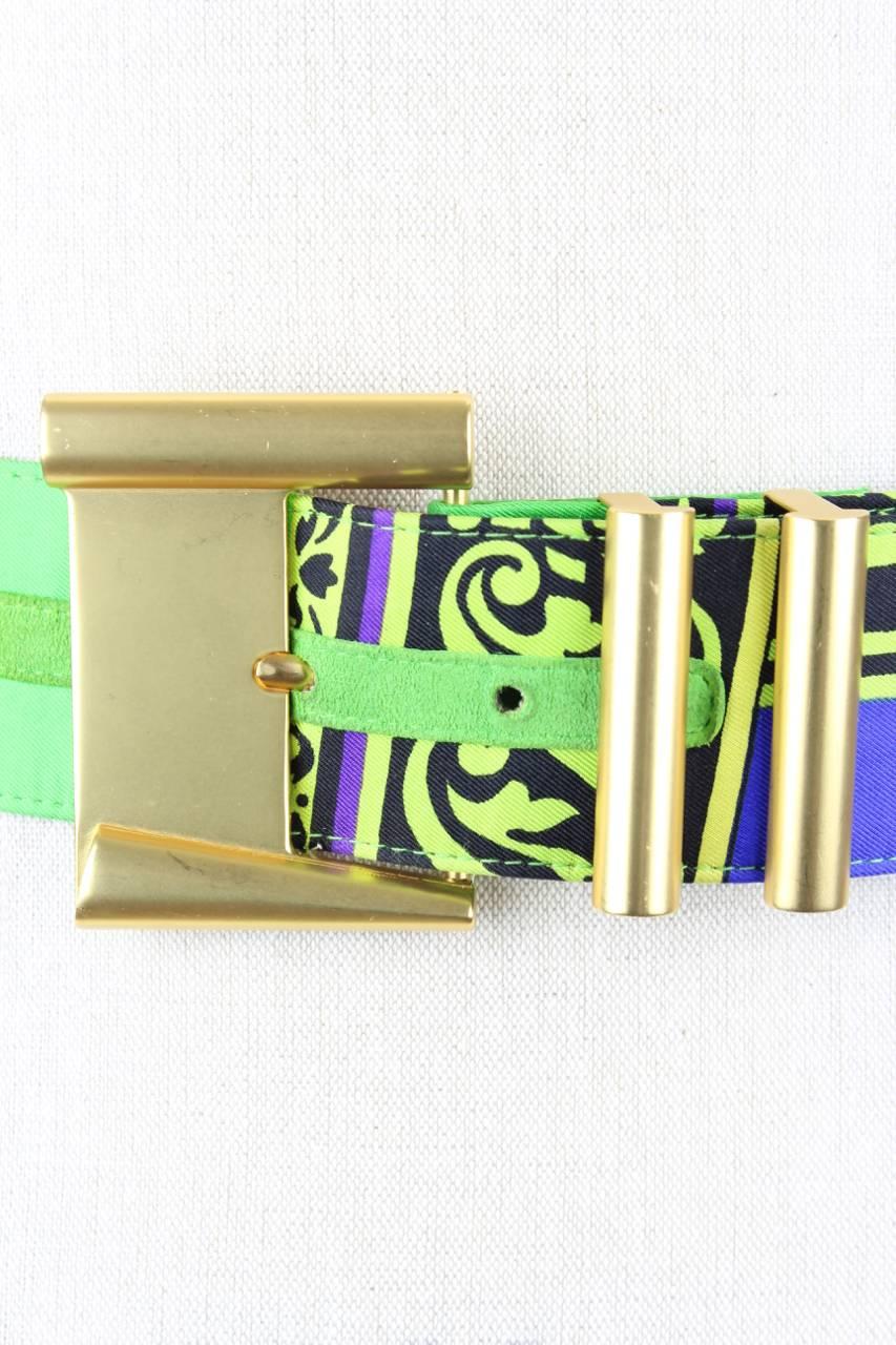 Gianni Versace Istante 1990s Vibrant Print Belt With Gold Tone Hardware In Excellent Condition In Munich, DE