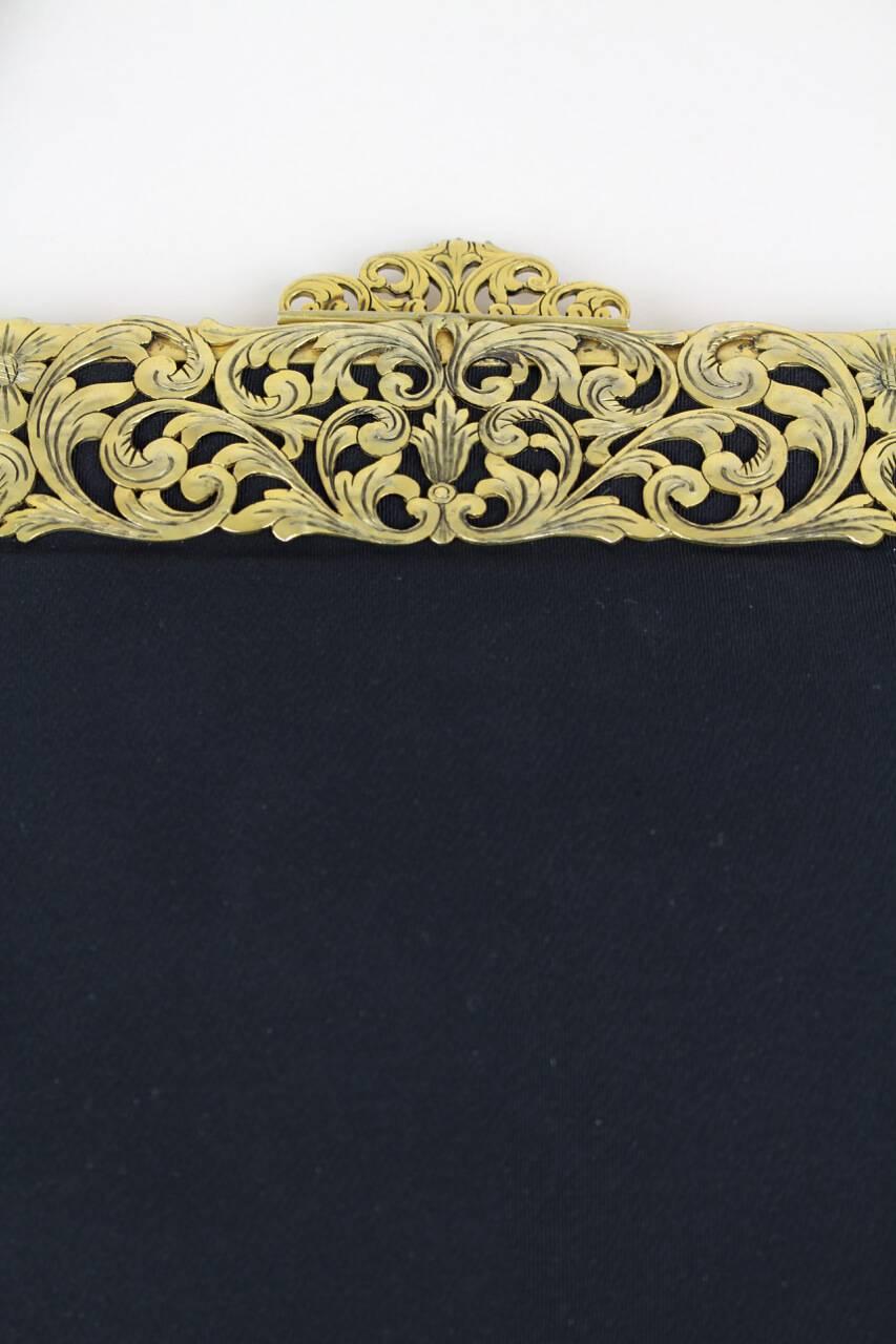 Jugendstil des frühen 20. Jahrhunderts Abendtasche aus schwarzem Stoff mit Goldrahmen Damen im Angebot
