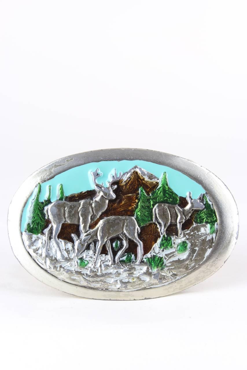 Boucle de ceinture lourde en métal argenté des années 1970 avec motif de cerf et de montagne en émail Unisexe en vente