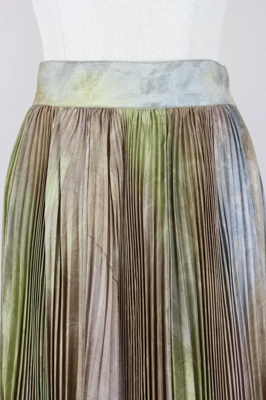 Umberto Ginocchietti Rainbow-Coloured Pleated Silk Top And Skirt Set, 1990s  In Excellent Condition In Munich, DE