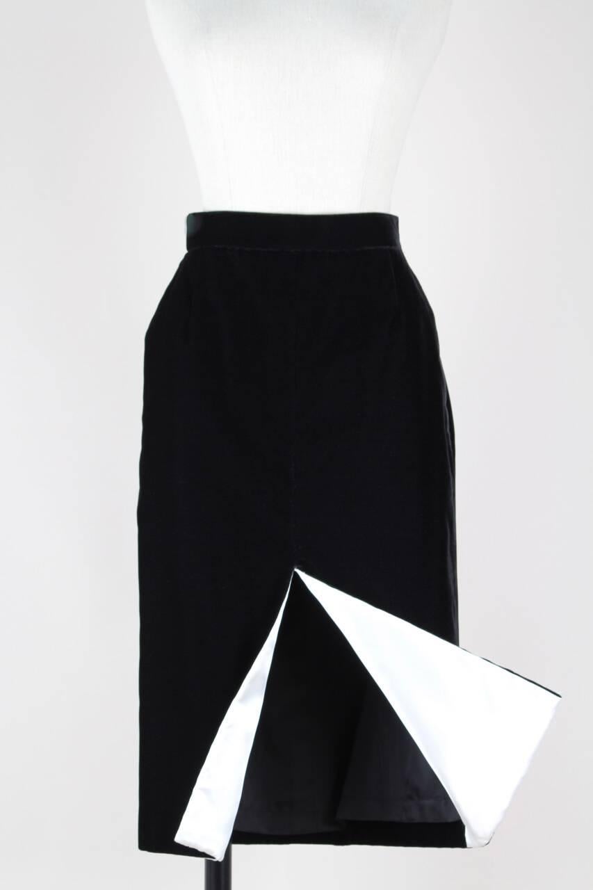 skirt with two front slits