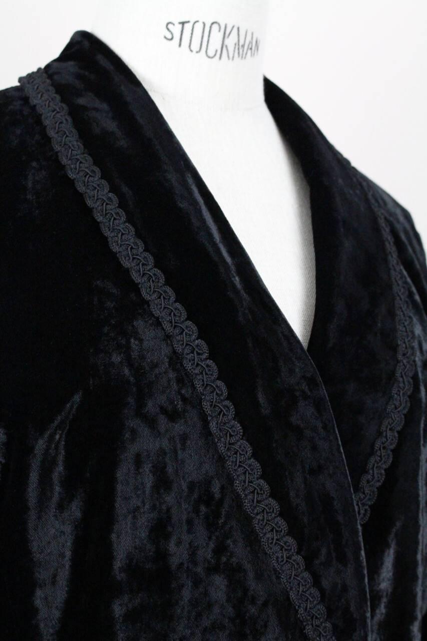 Escada Black Crushed Velvet Jacket Blazer with Passementerie Border, 1980s In Excellent Condition For Sale In Munich, DE