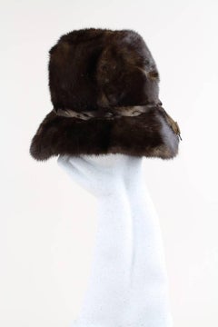 1960s Dark Chocolate Brown Brimmed Mink Fur Hat With Twisted Satin Ribbon