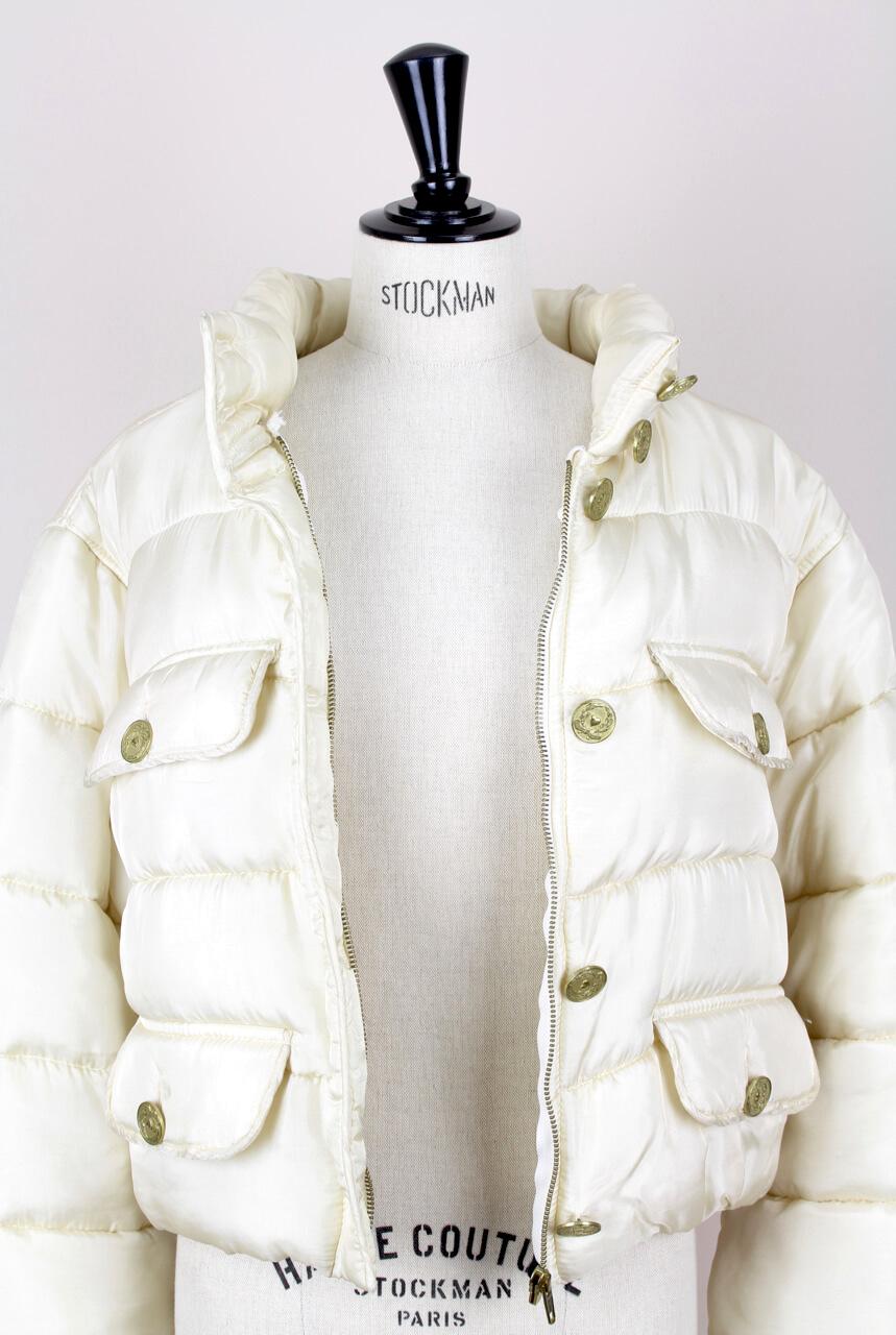 A/W 1988-89 Moschino Cheap & Chic Off-White Laurel Design Padded Jacket For Sale 1