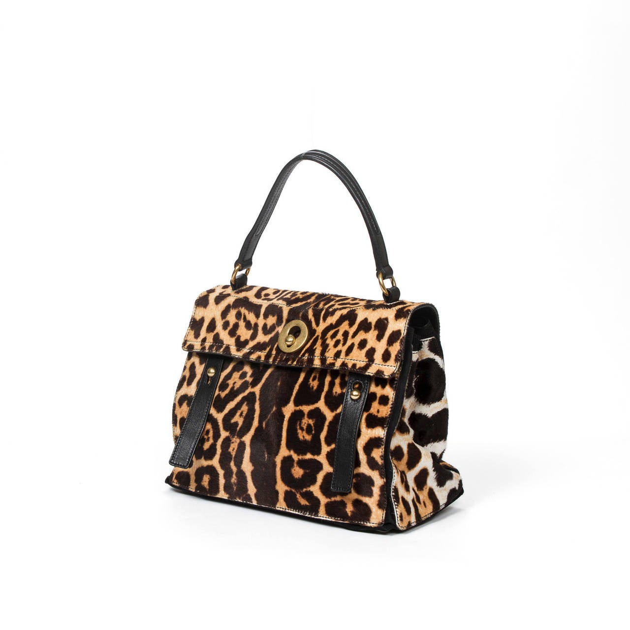 Special Edition Muse 2 in leopard printed pony hair leather and black leather, gold tone hardware, black suede leather interior. Dustbag, Patch, Original Tag, Care Booklet, Authenticity Card, Control Tag.