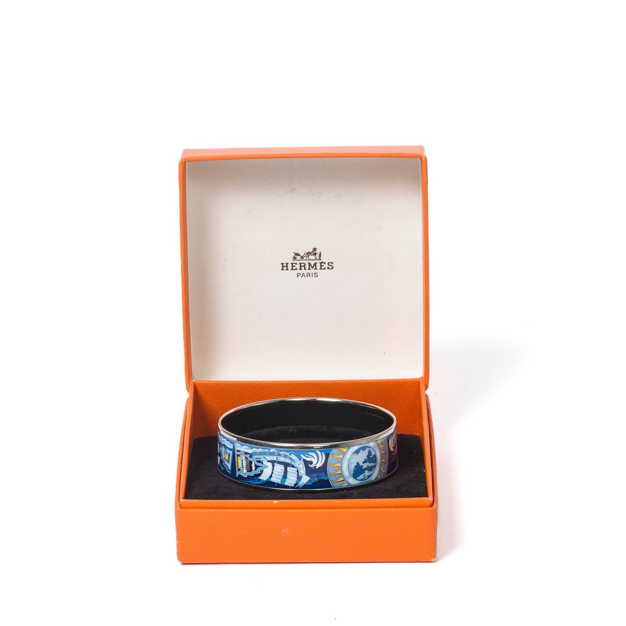 Hermès Bangle MM Blue Enamel Ship Motif In Excellent Condition For Sale In Dublin, IE