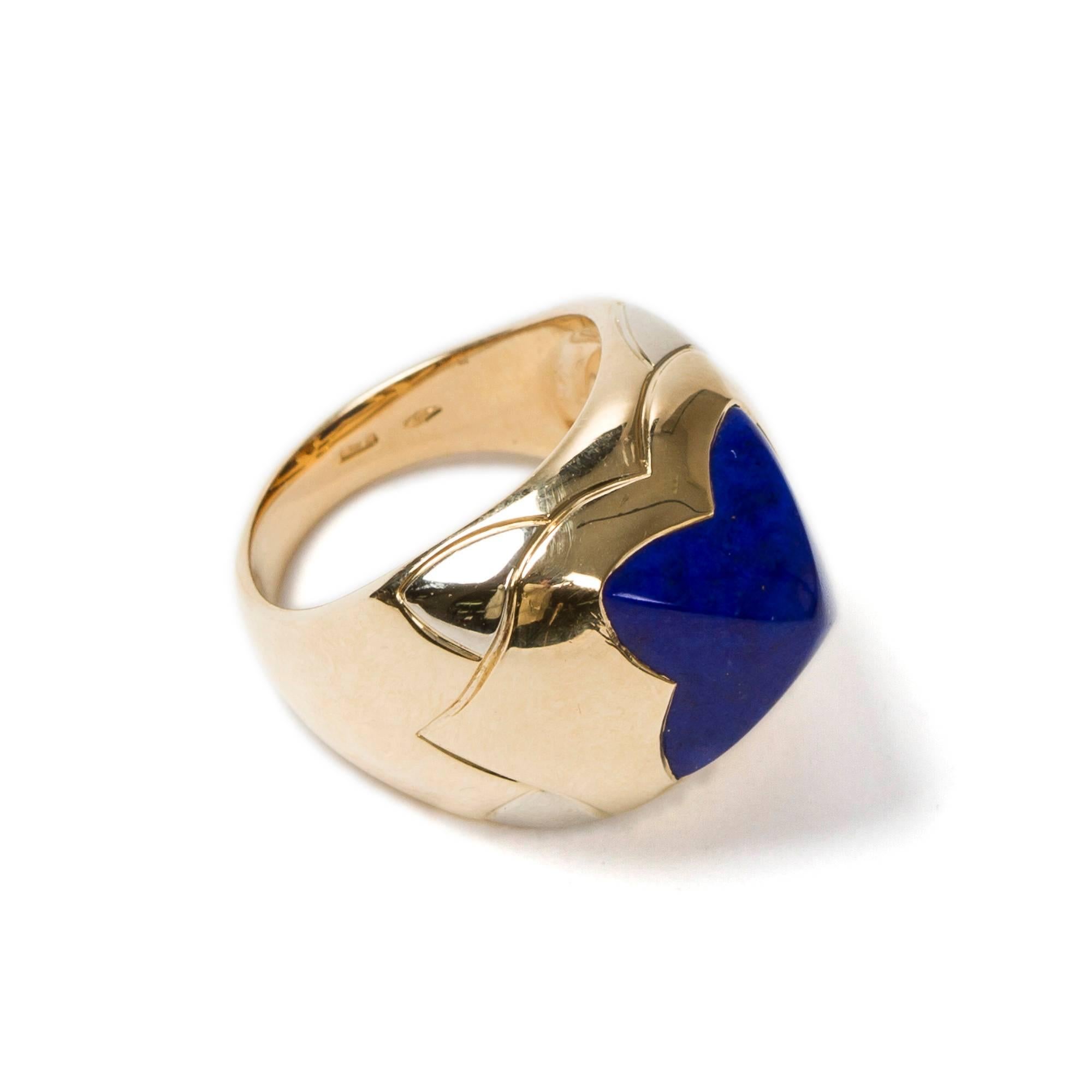 Pyramid Lapiz Lazuli Yellow Gold Ring In New Condition In Dublin, IE