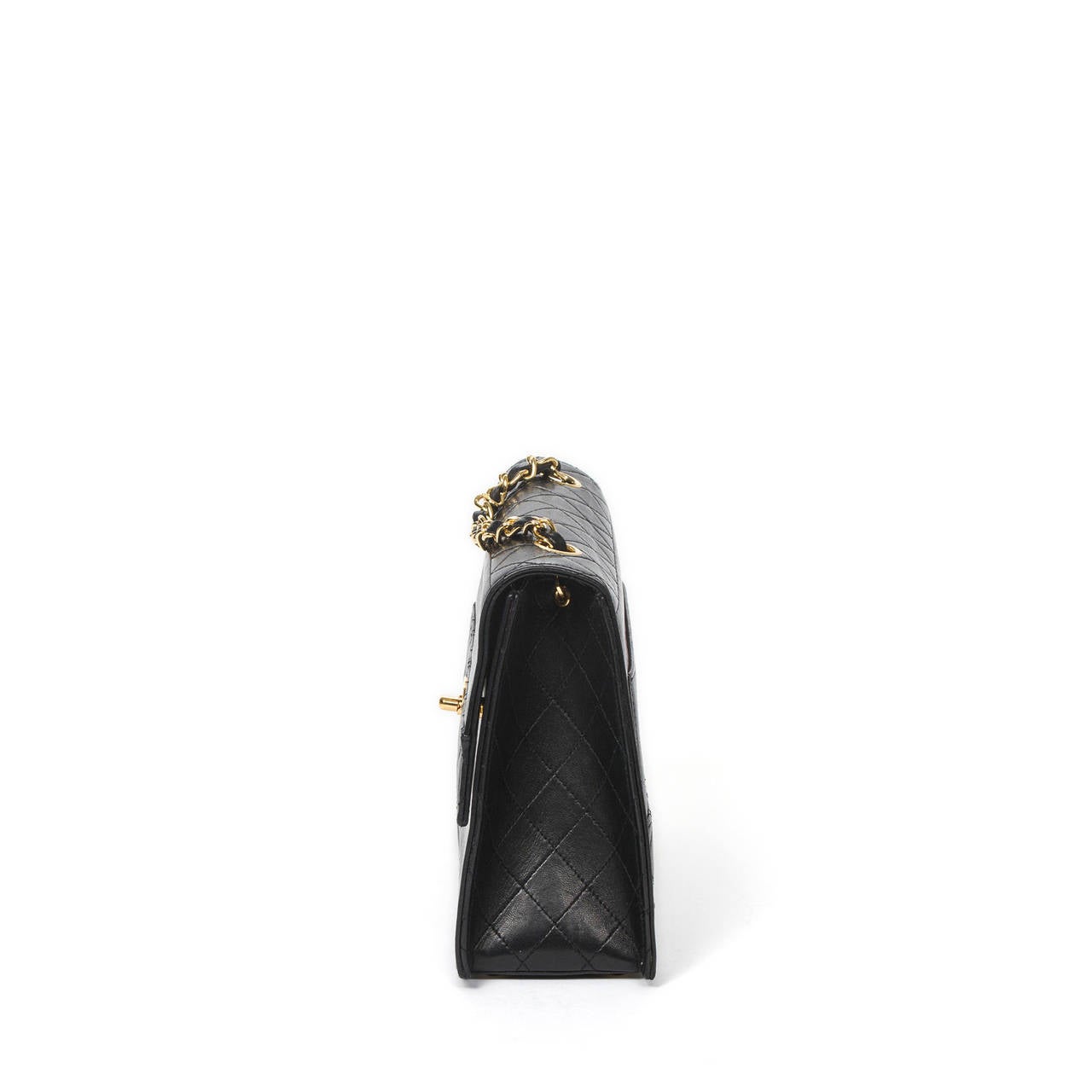 Chanel Vintage Flap Shoulder Bag Black Leather In Excellent Condition For Sale In Dublin, IE