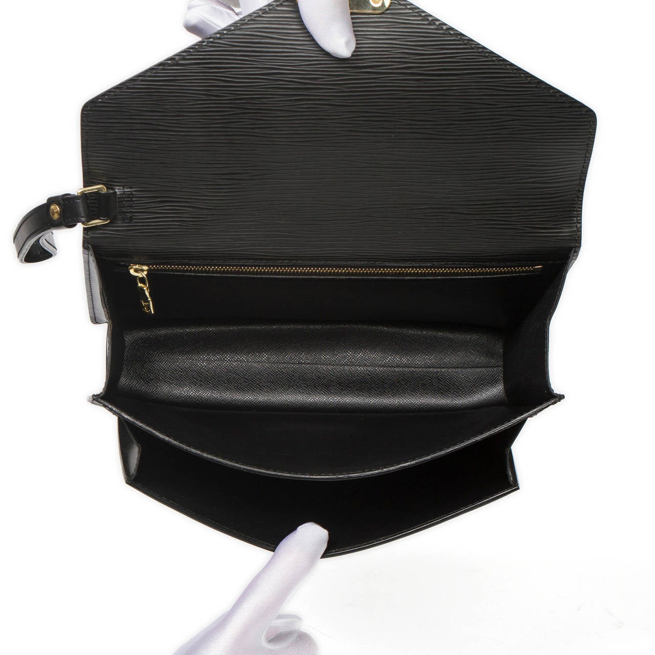 Louis Vuitton Pochette Sellier Dragonne Black Epi For Sale 2