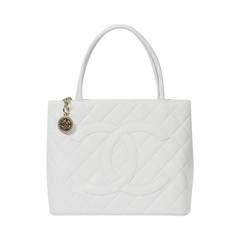 Chanel Médaillon White Grained Leather