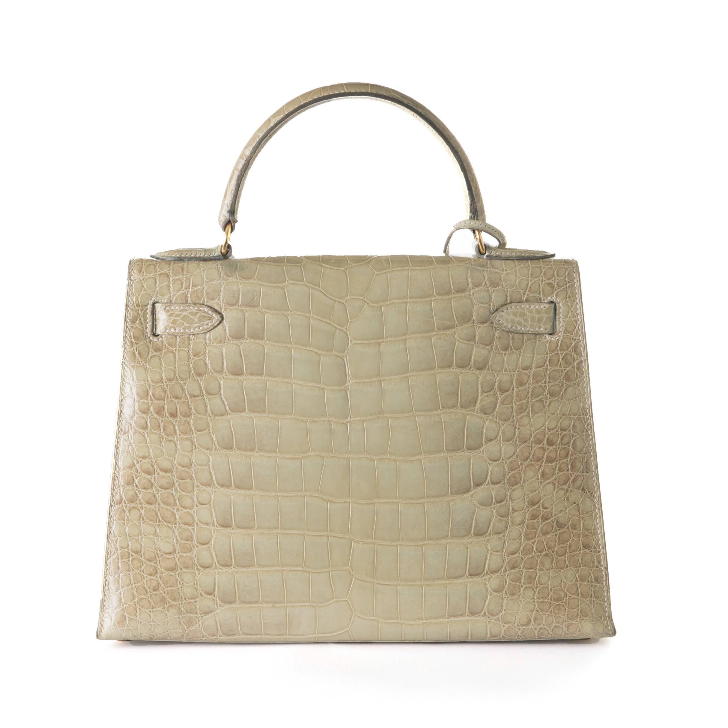 Hermes Kelly Sellier 28 Celadon Matte Alligator In Excellent Condition In Dublin, IE