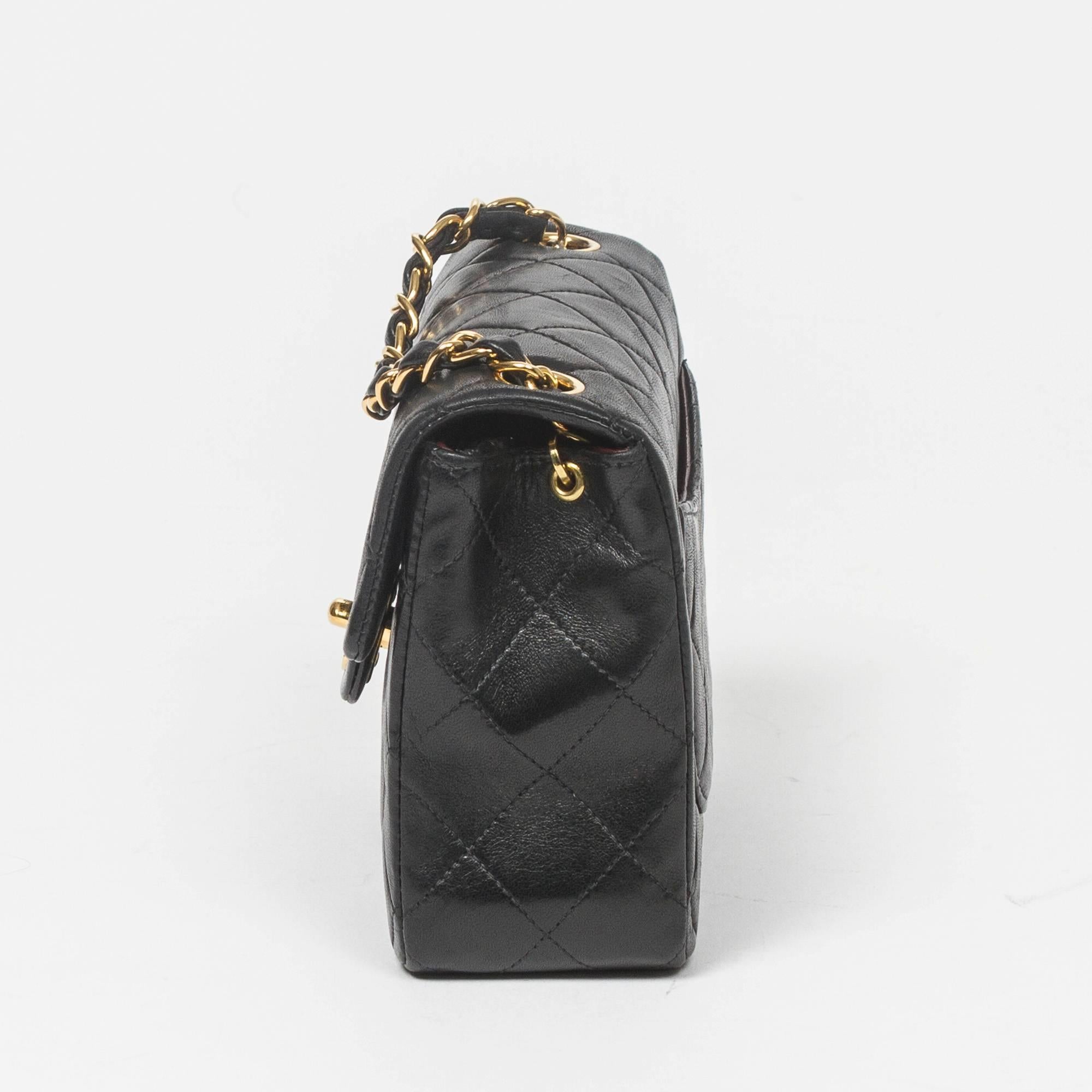 Chanel - Classic Mini Flap Black Quilted Leather In Excellent Condition In Dublin, IE