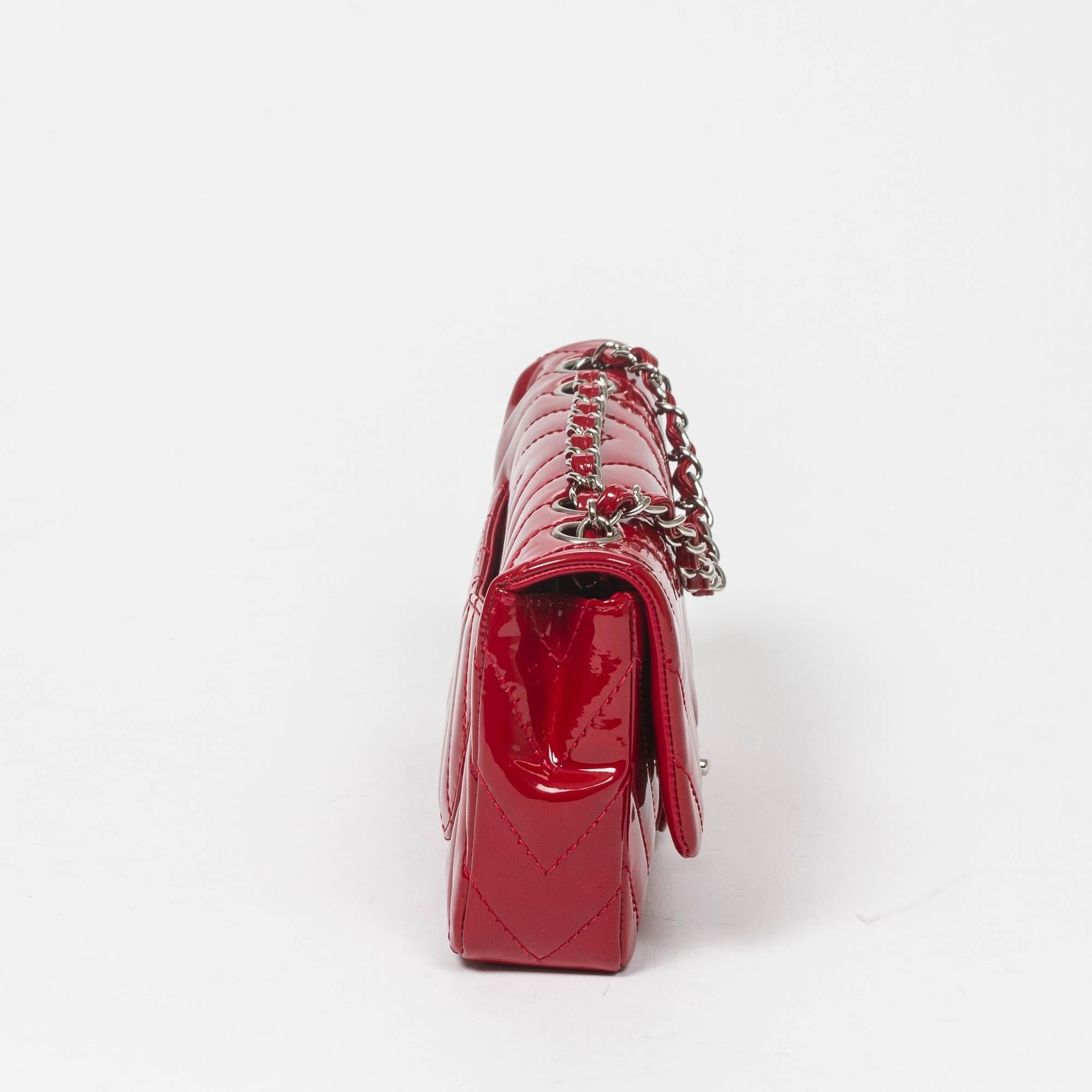 Women's Chanel - East West Flap Red Chevron Quilted Patent Leather