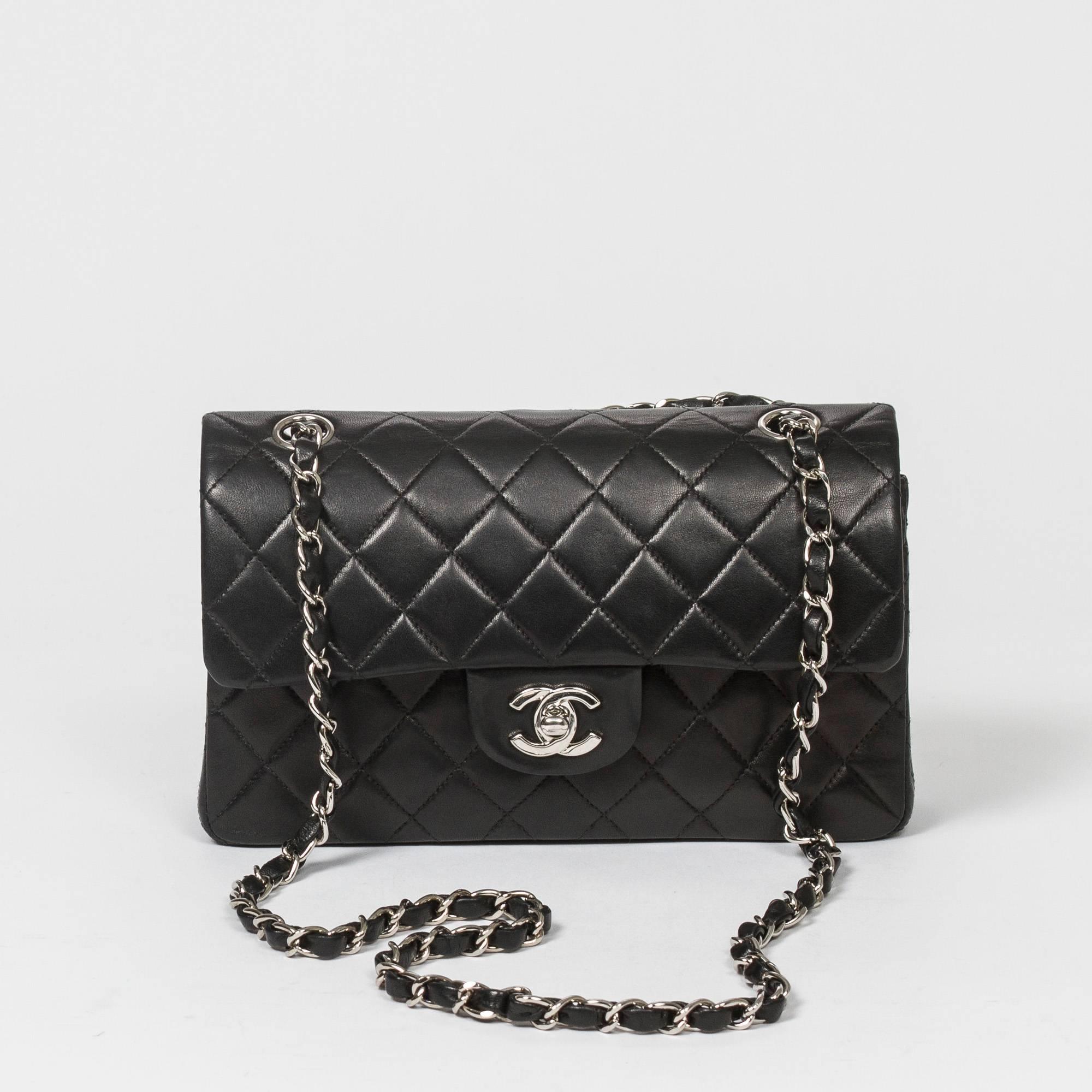 Chanel Classic Double Flap 23 Black Quilted Leather 3