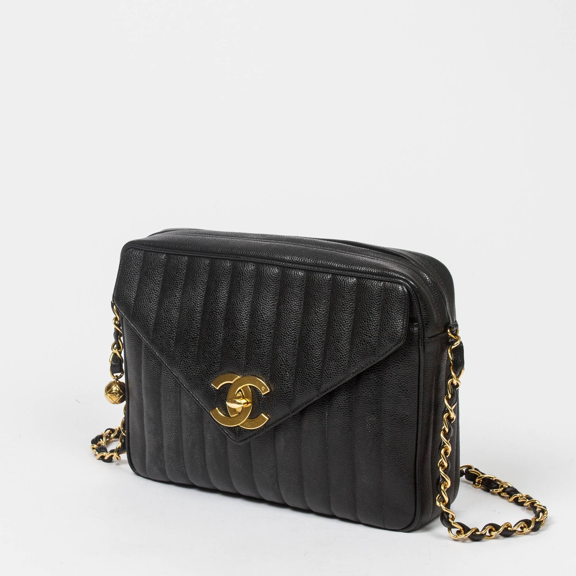 Chanel Zip Shoulder Bag Front Flap Pocket Black Leather. Excellent condition