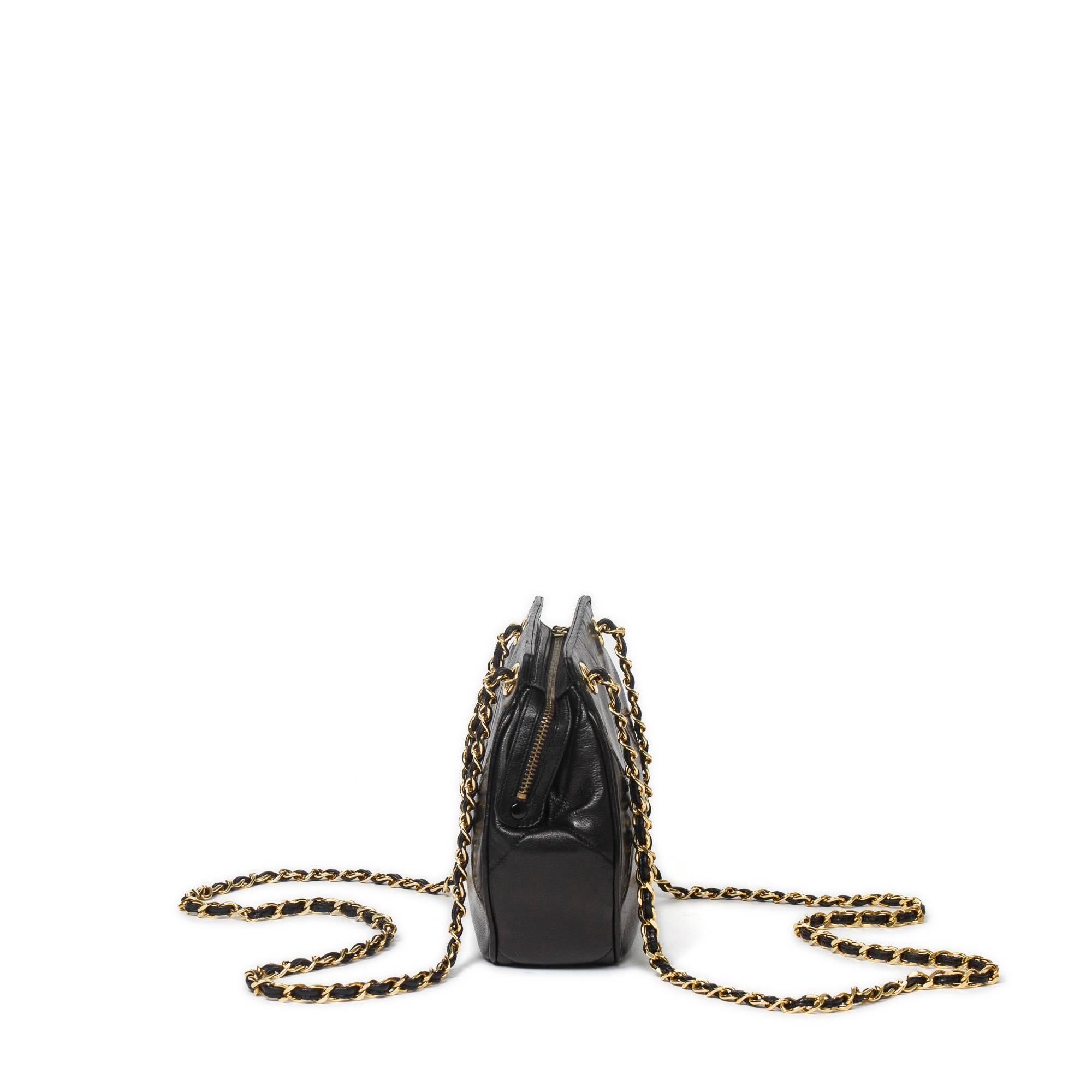 Chanel Fringe Shoulder Bag 21cm Black Large Quilted Leather In Excellent Condition In Dublin, IE
