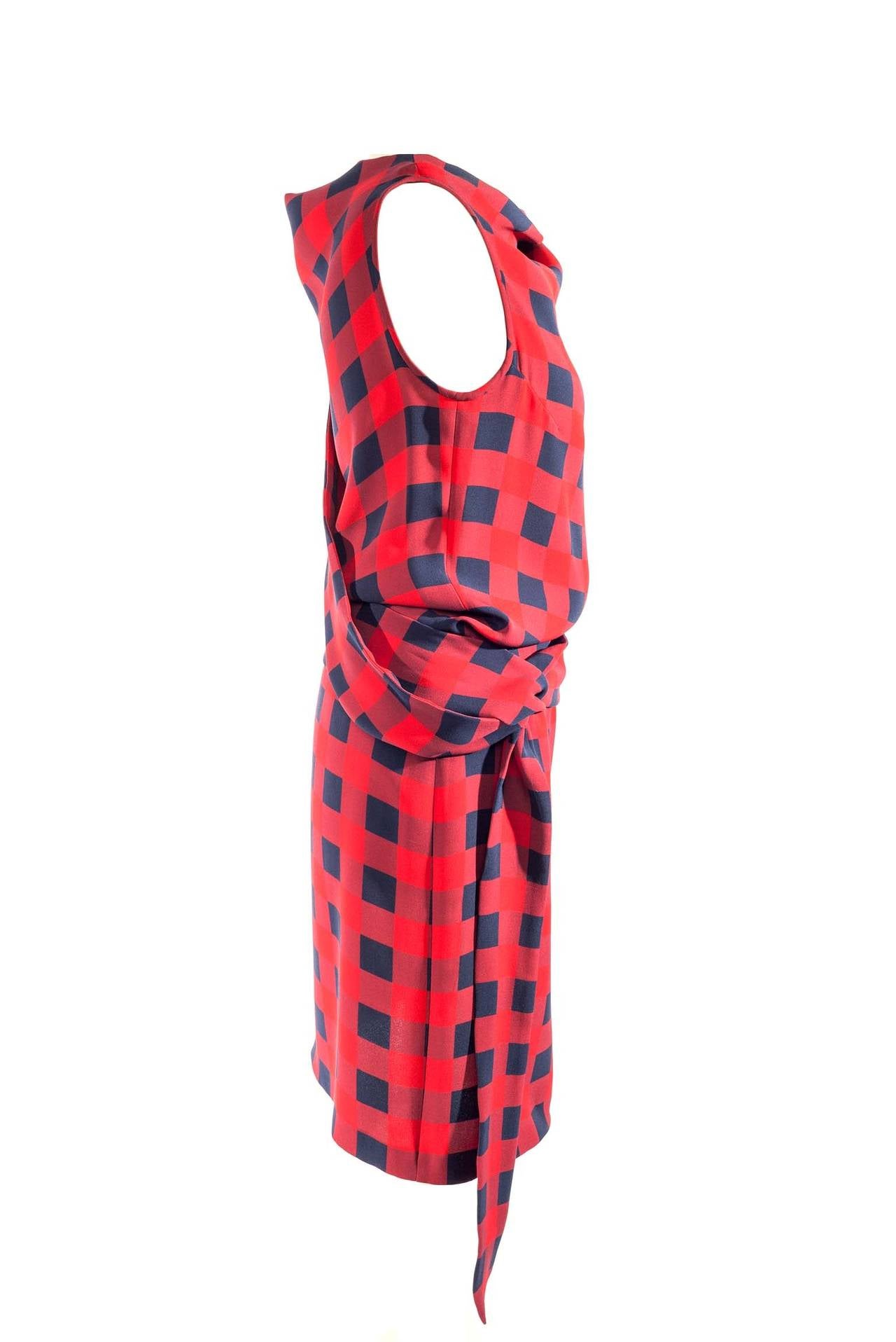 Alexander McQueen red blue plaid dress In Excellent Condition In Berlin, DE