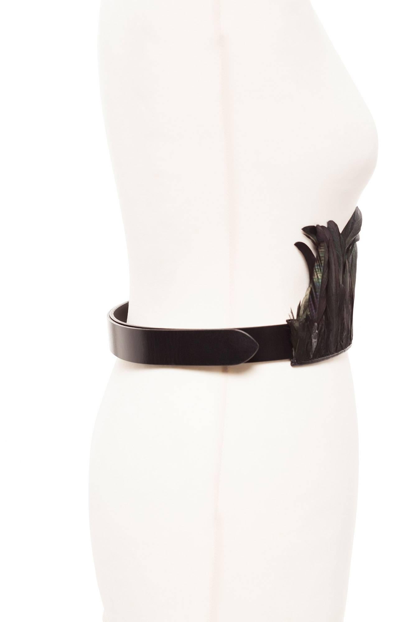Martin Margiela leather belt with feather front detail, Sz. M 1