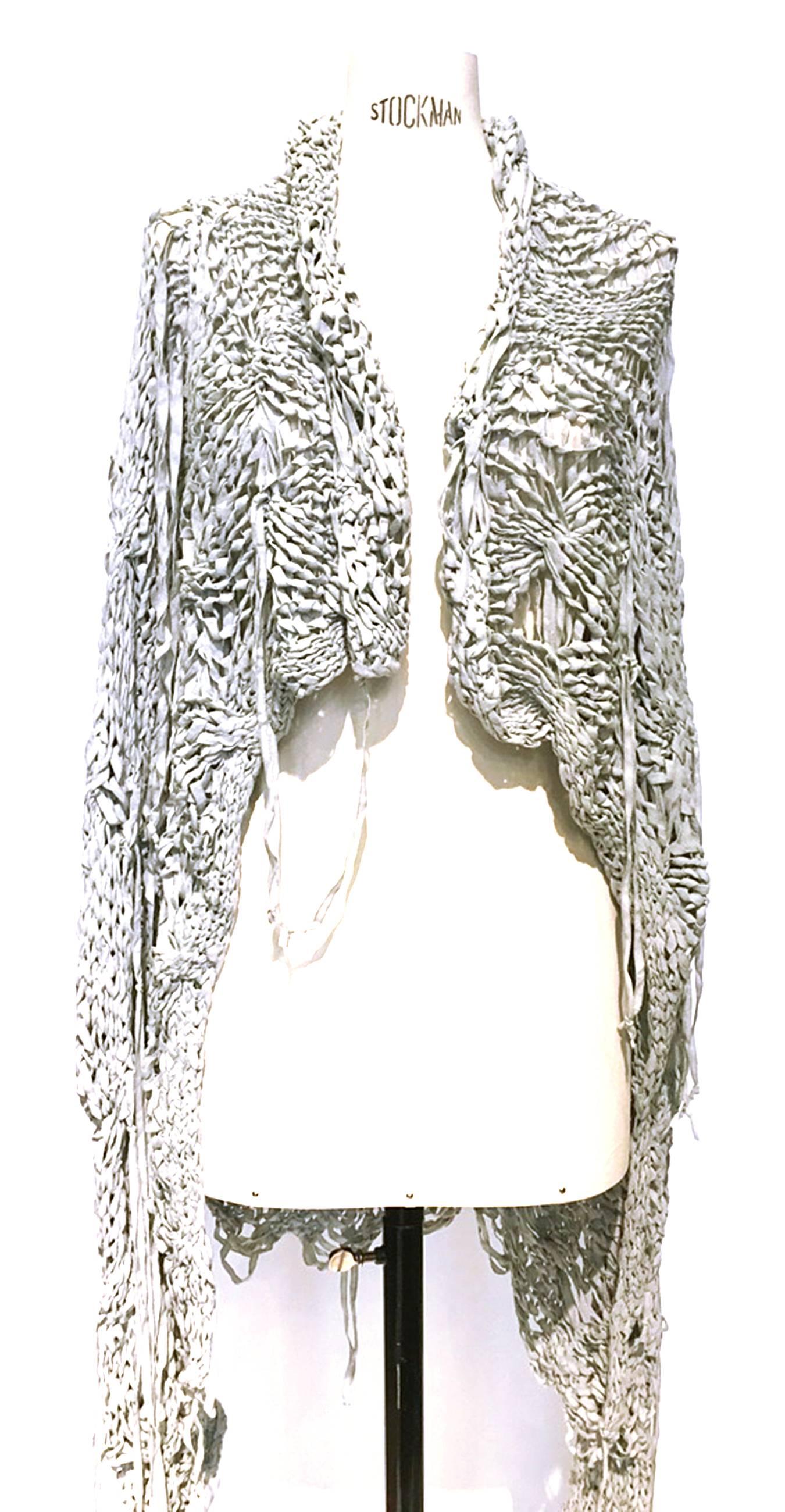 Gareth Pugh Fall 2010 oversized hand knitted abstract light grey cardigan. Sz M For Sale 4