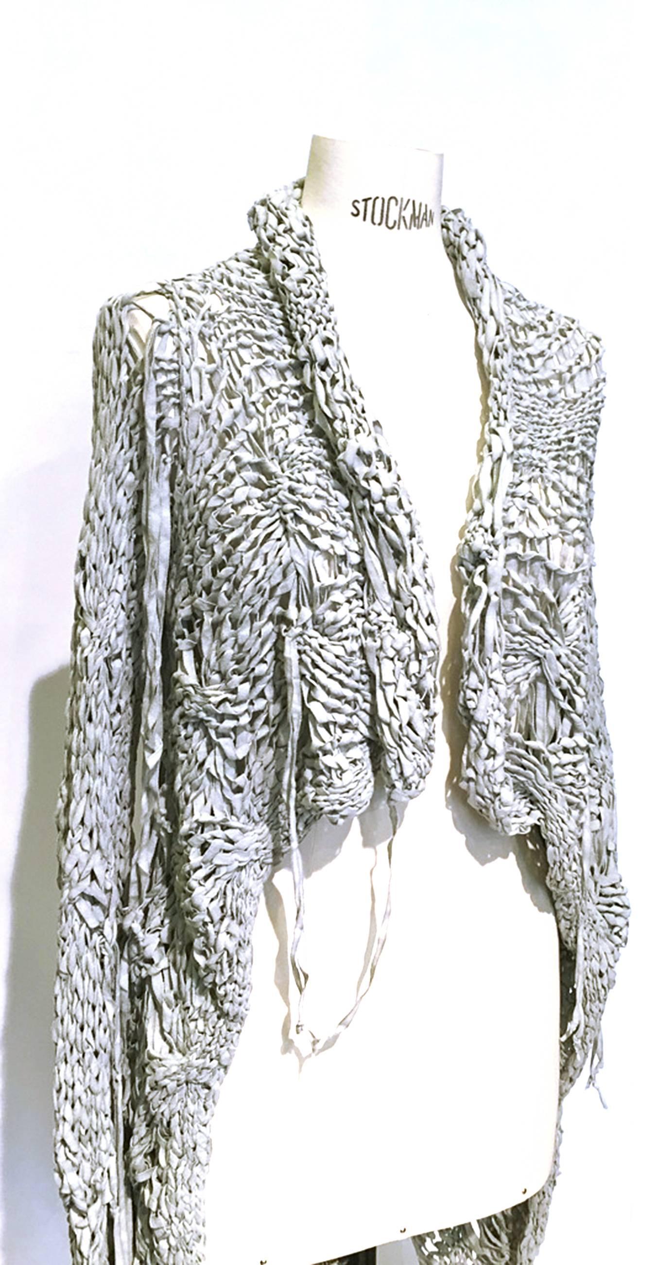 Gareth Pugh Fall 2010 oversized hand knitted abstract light grey cardigan. Sz M For Sale 5