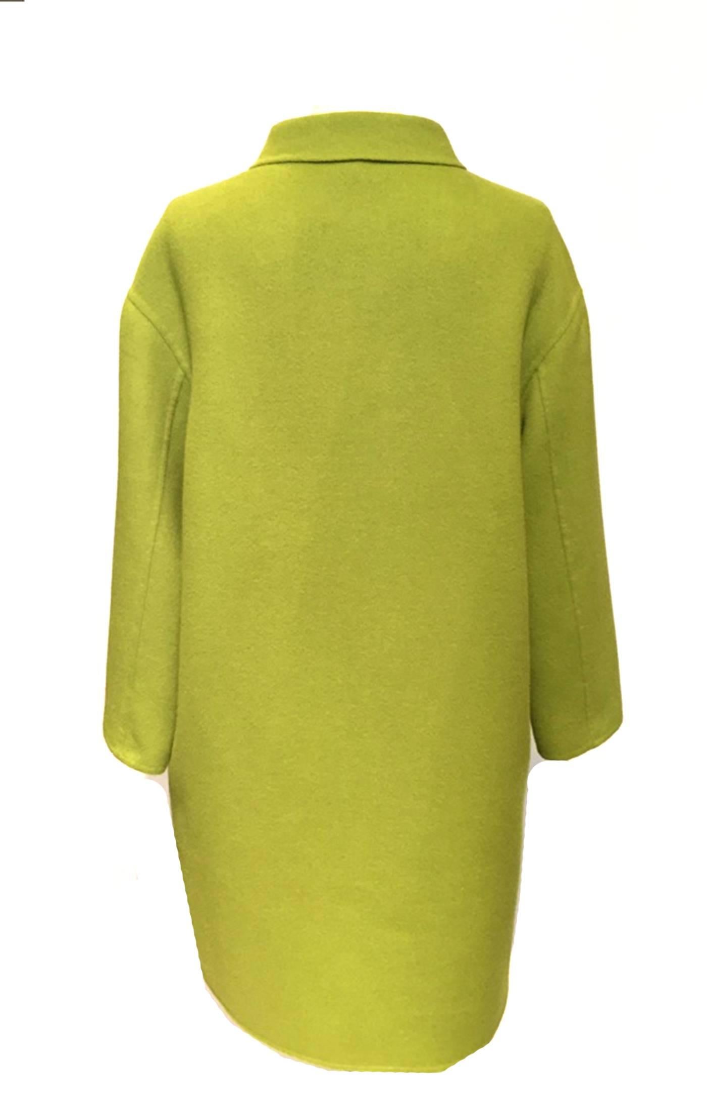 Prada green wool coat, Sz. S In Excellent Condition For Sale In Berlin, DE