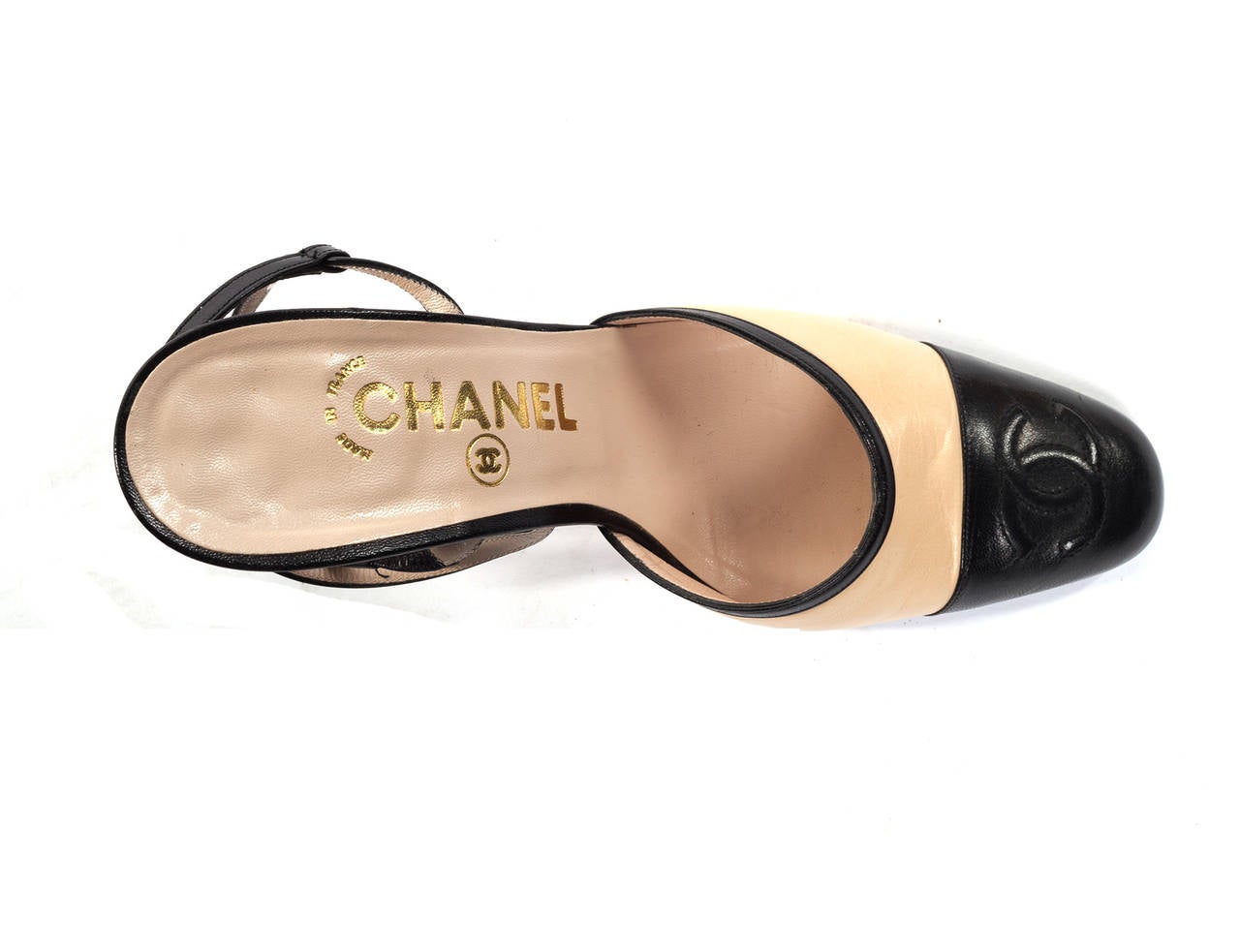 Classic Chanel Pumps in 2-tone iconic Chanel colors and logo, Sz. 38 3