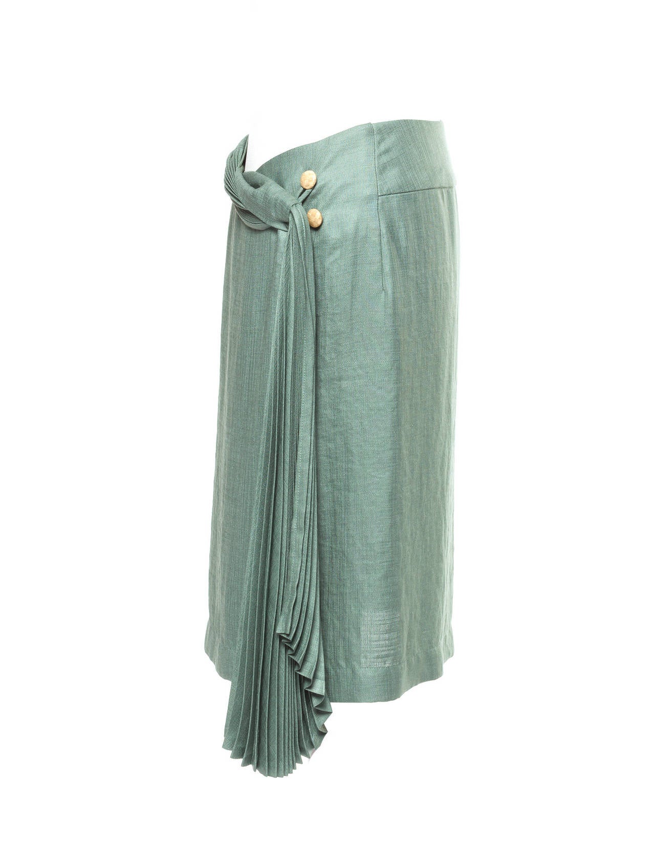 Vintage 90's Issey Miyake Celadon Green Skirt with pleated front detail, Sz. 8 In Excellent Condition In Berlin, DE