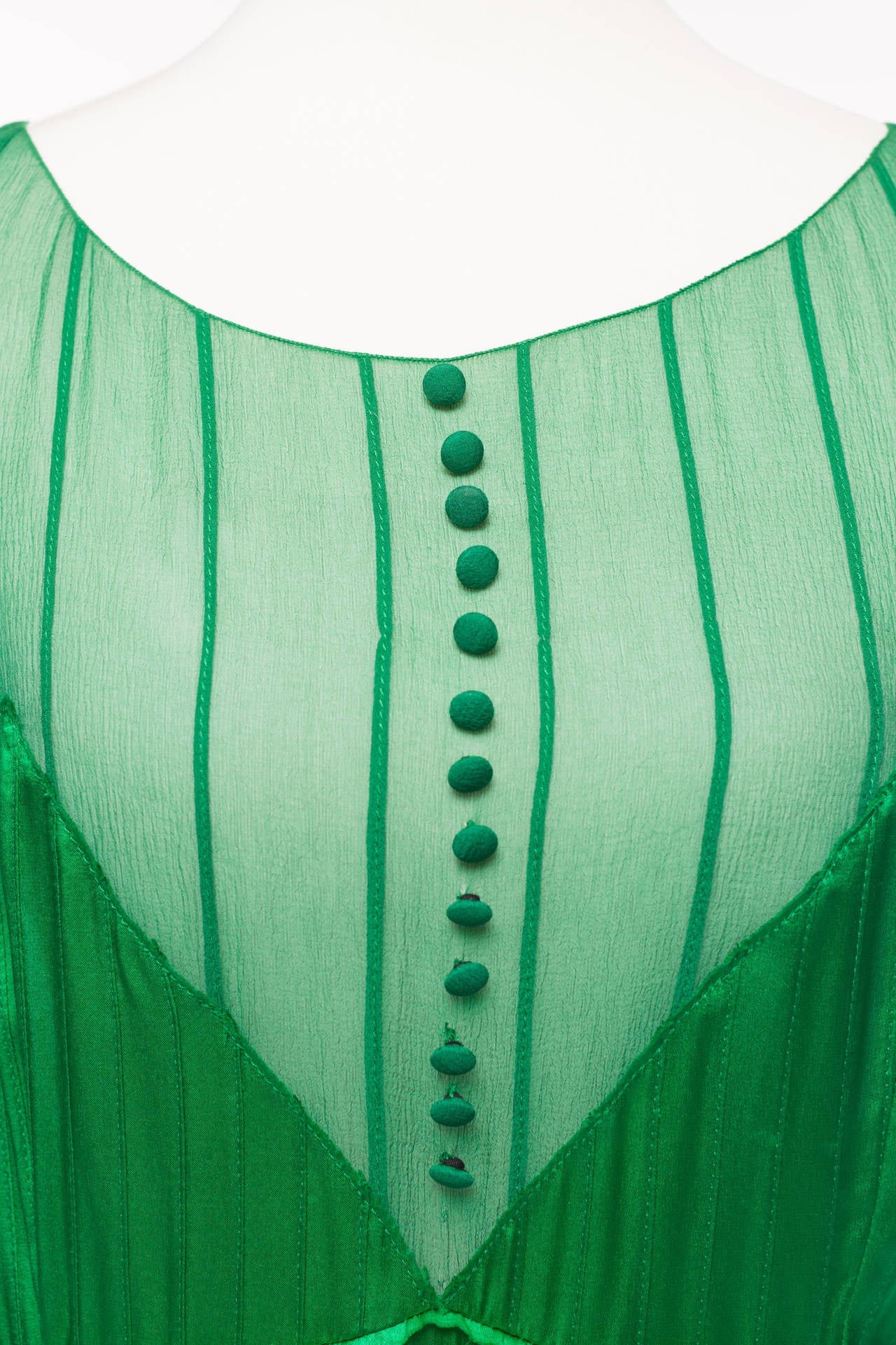 Women's Chloe By Phoebe Philo green silk 1920's style evening dress, Sz. S