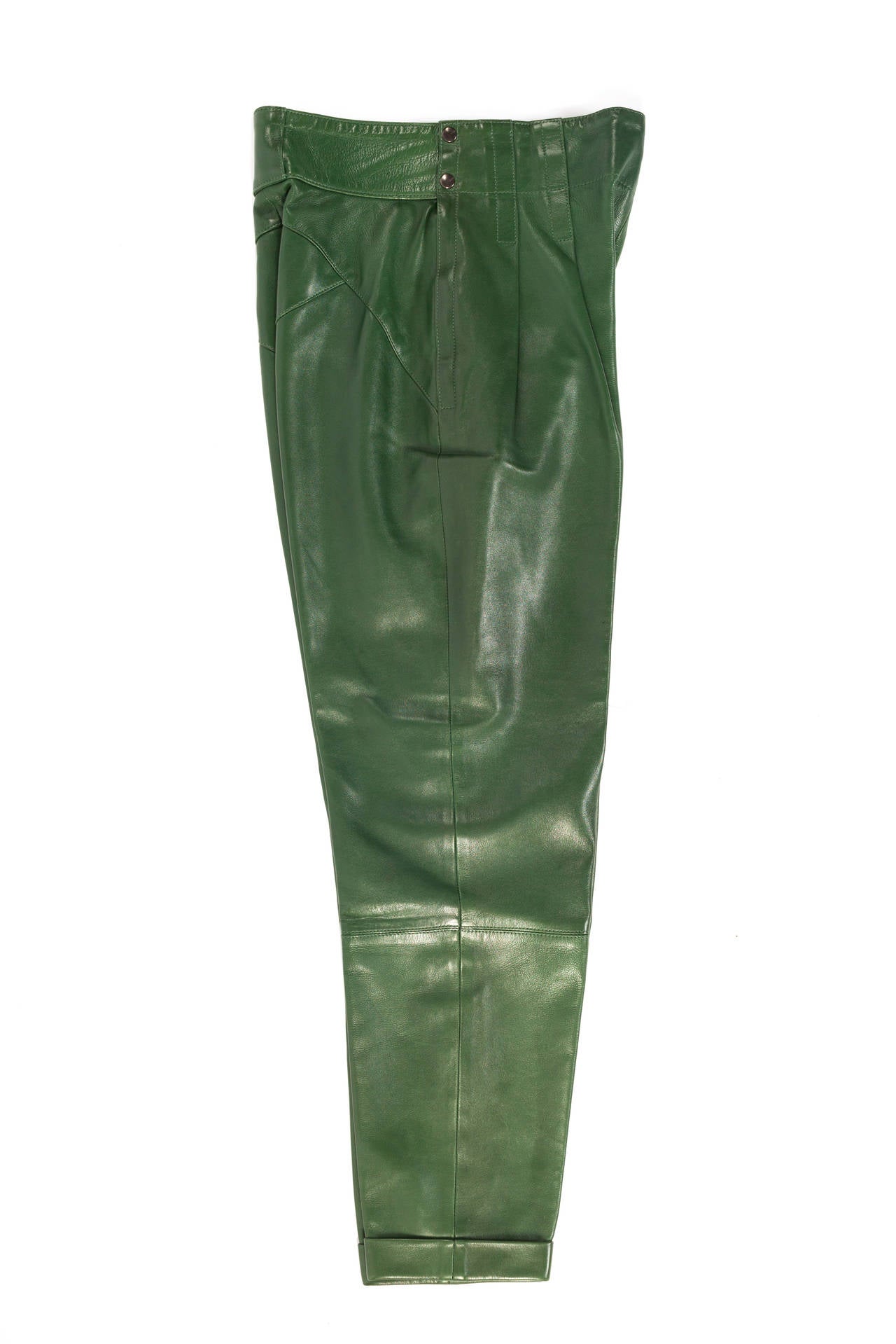 Women's Azzendine Alaia green leather fitted trousers.