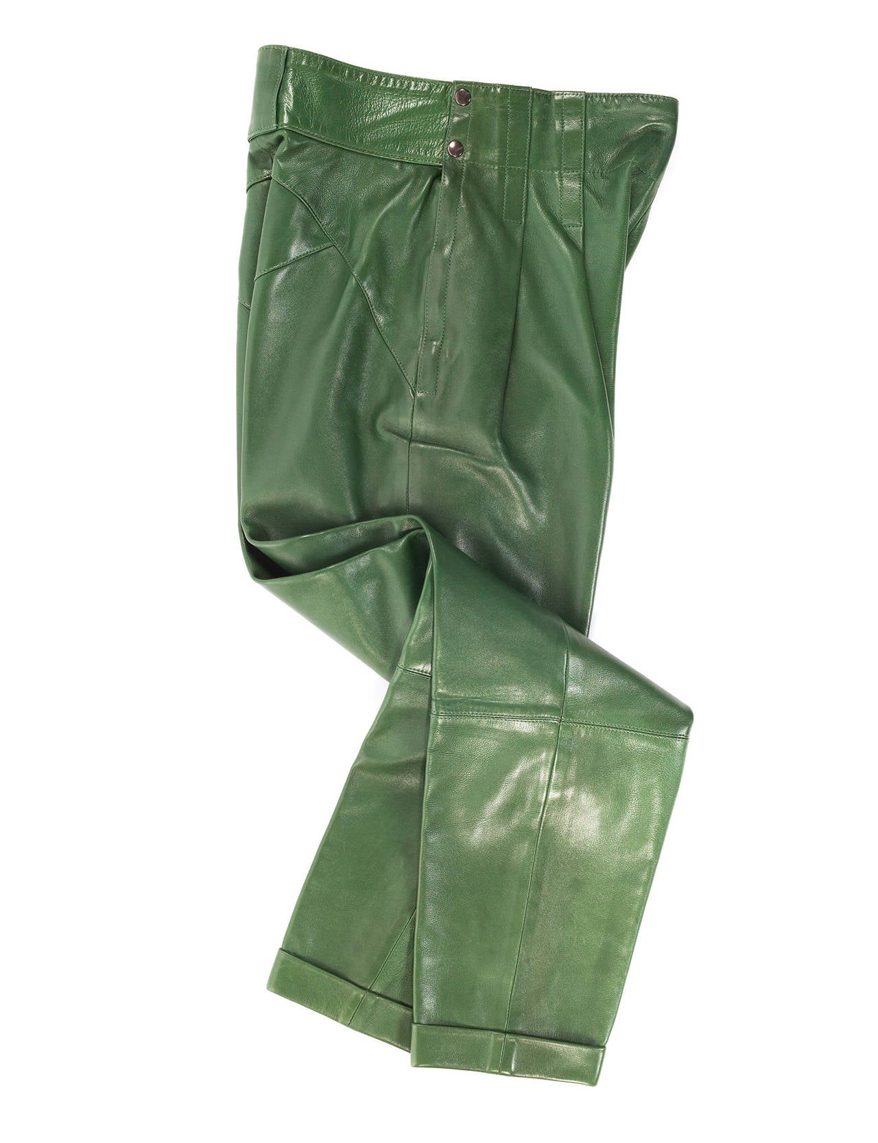 Azzendine Alaia green leather fitted trousers. In Good Condition In Berlin, DE