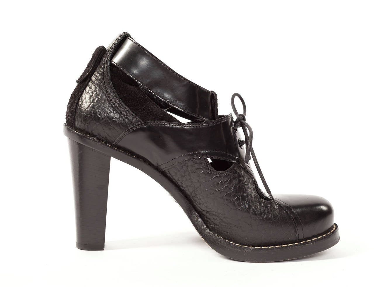 Women's Balenciaga By Nicolas Ghesquire Ankle boots with multi straps and closures