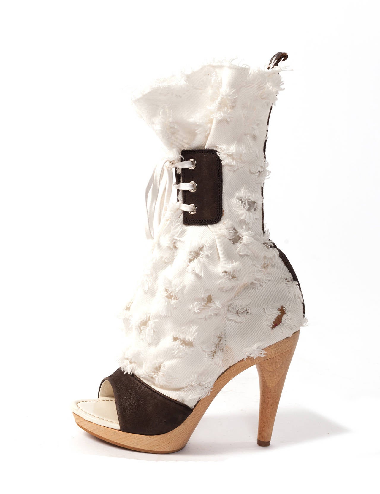 vivienne westwood high heels vivienne westwood white shredded high heels sz 6 5 vivienne westwood high heels vivienne westwood white shredded high heels sz 6 5