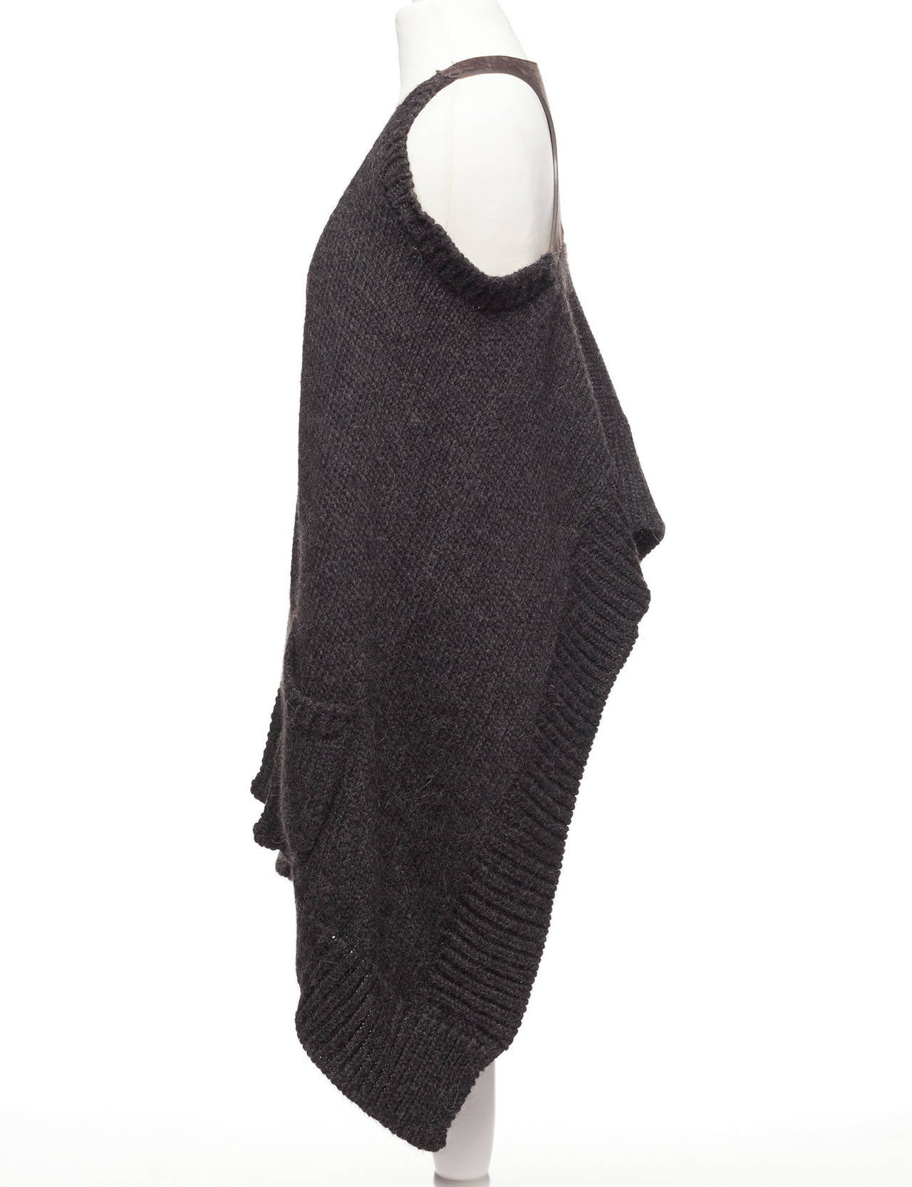 Kaufmanfranco alpaca knitted vest with leather back detail, Sz. S In Excellent Condition In Berlin, DE