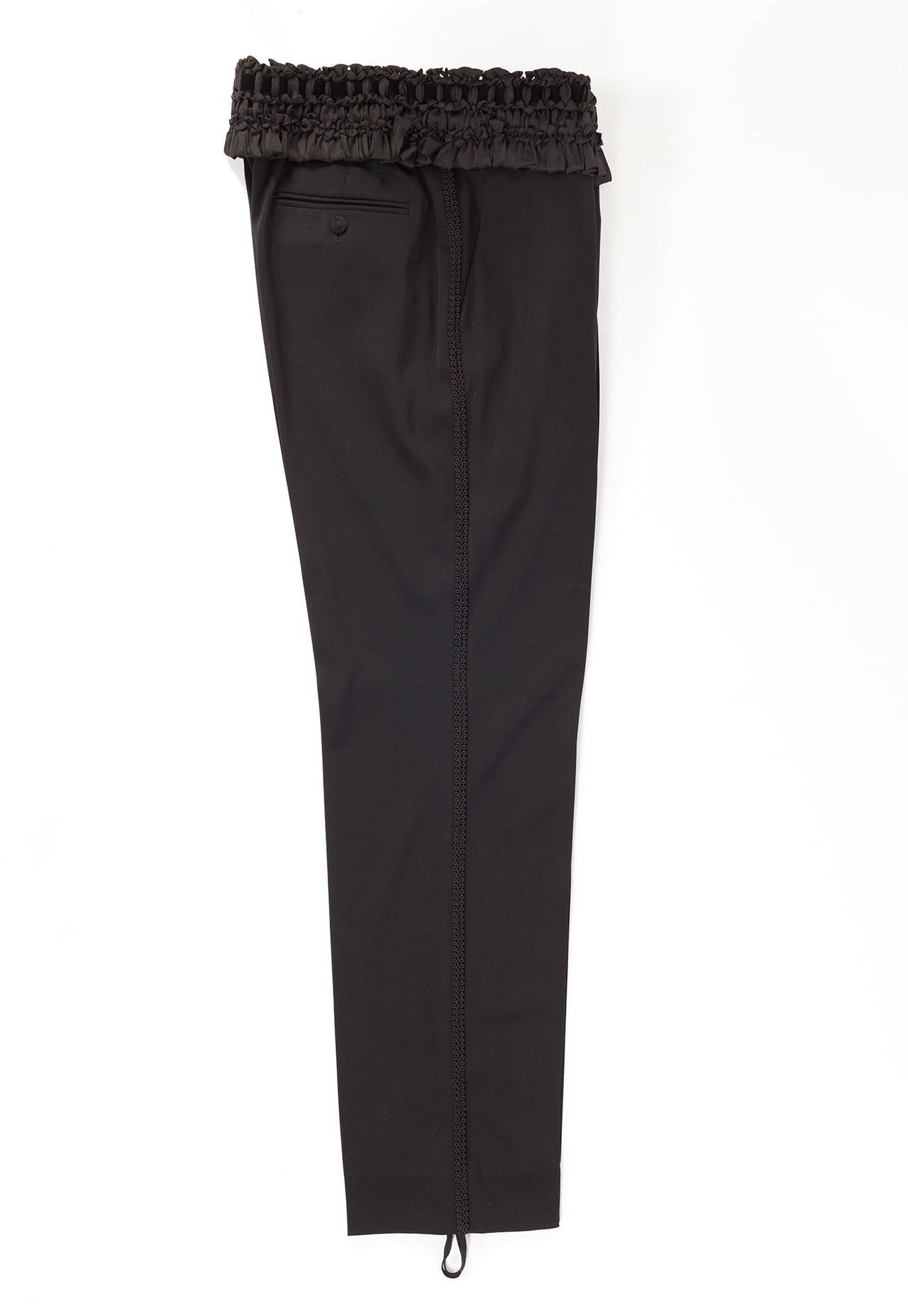 Yves Saint Laurent by Stefano Pilati wool pant with ruffle details SS06, Sz 12 In Excellent Condition In Berlin, DE