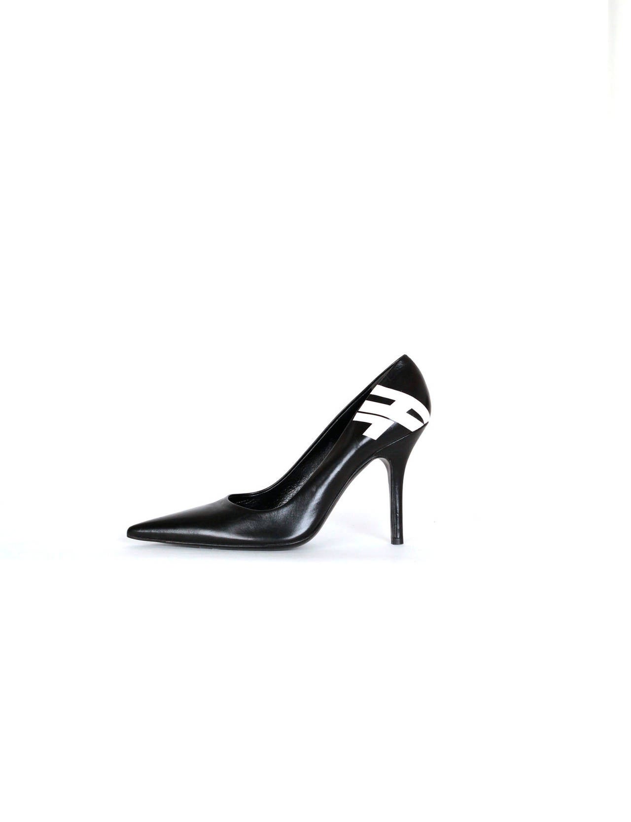 Women's Helmut Lang black pointed pumps with spiked heel