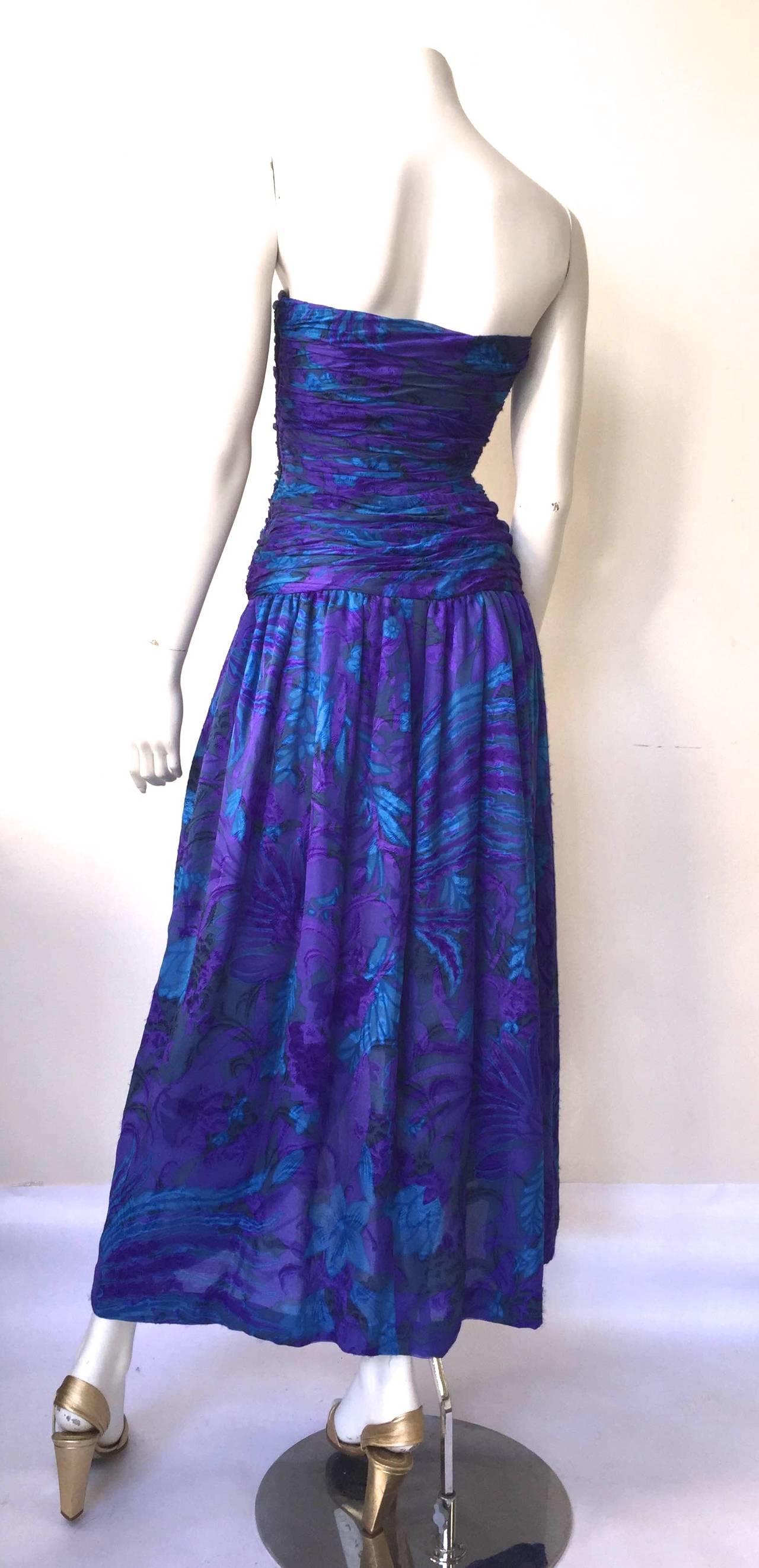 Carolyne Roehm 80s floral silk strapless gown size 4. 1