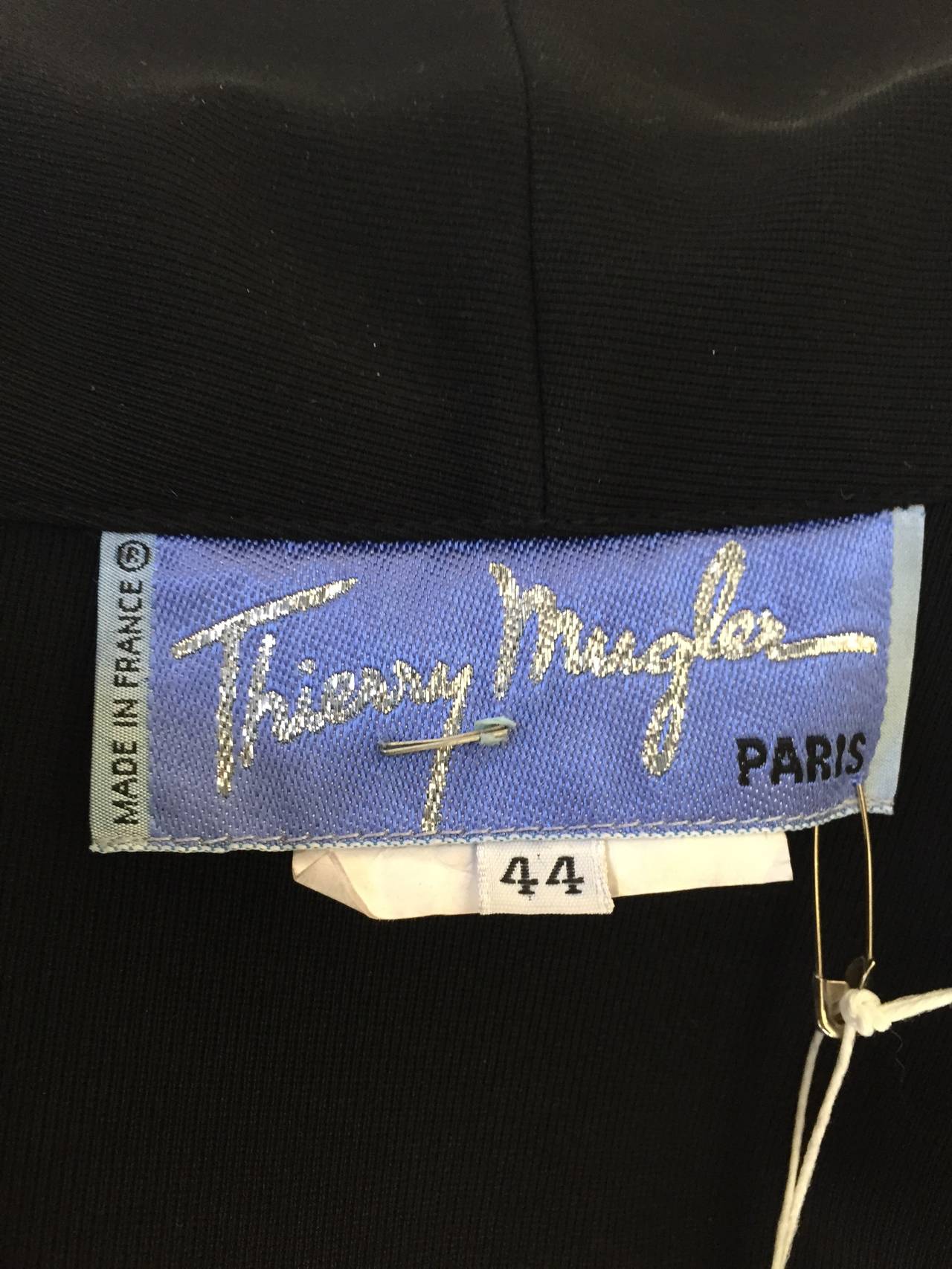 Thierry Mugler Black Pant Suit Size 8/10. For Sale 3