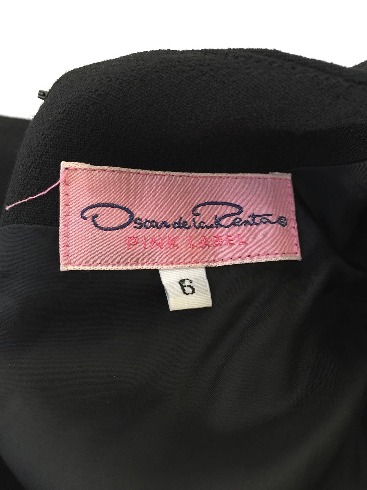  Oscar de la Renta 90s black dress size 6. For Sale 2