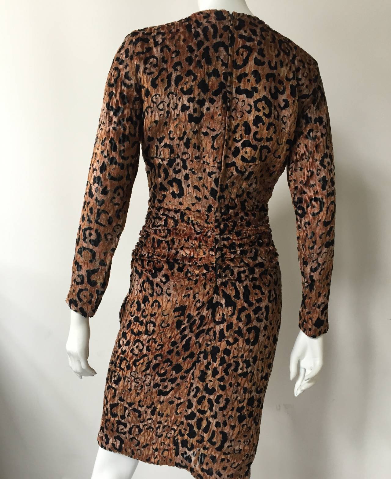 Vicky Tiel 80s for Bergdorf Goodman cheetah velvet print dress size 6. For Sale 2