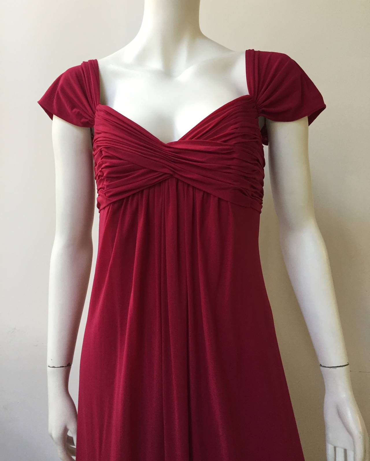 Vicky Tiel Couture Paris 1980s silk burgundy evening gown made in France size 44 and fits like an 6/8 USA. 
Please use the measurements I provide you with so that you can measure that lovely body of yours to make sure that when you get this treasure