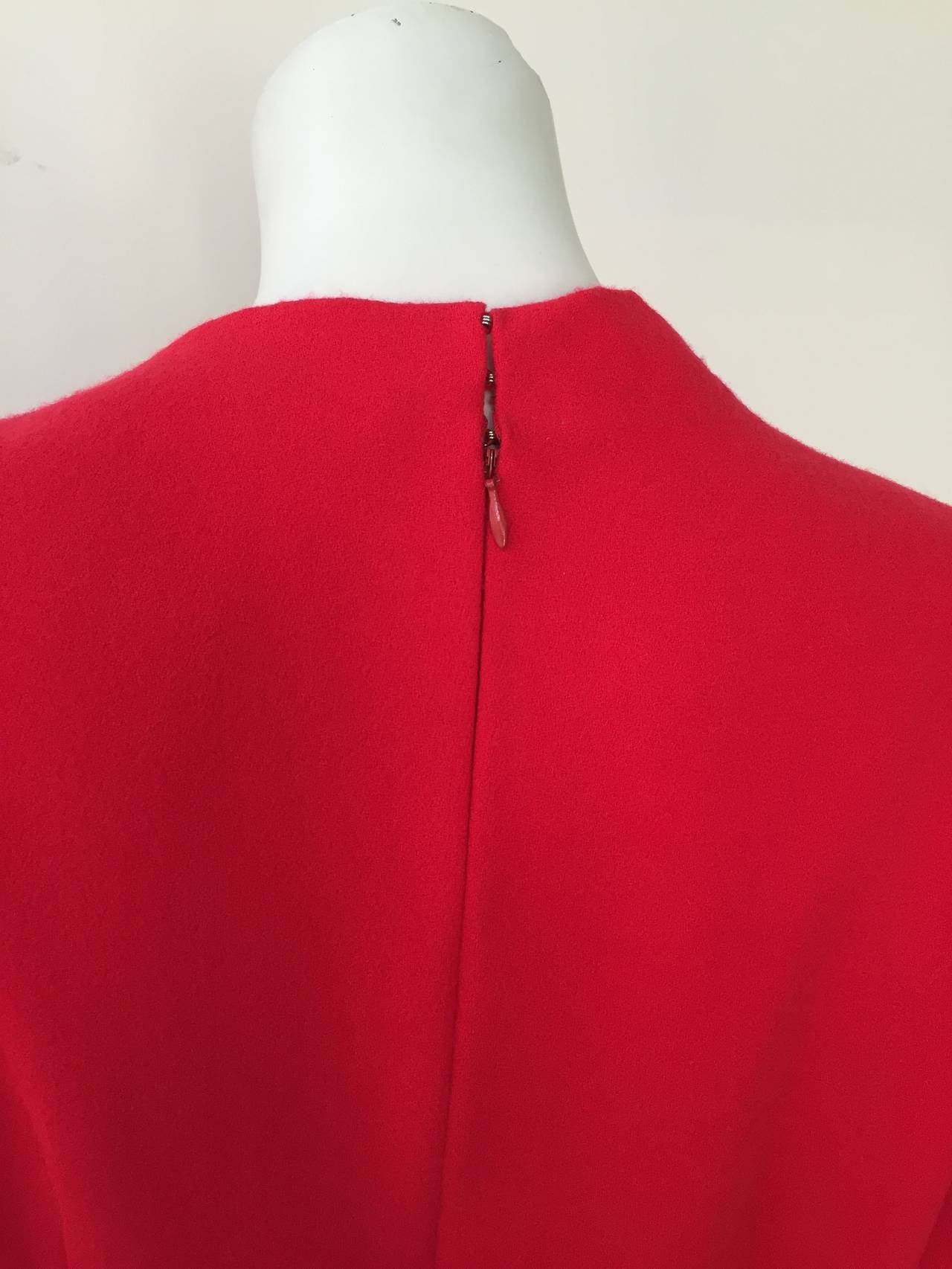 Bill Blass 1970s Red Wool Dress Size 10 / 12. For Sale 4