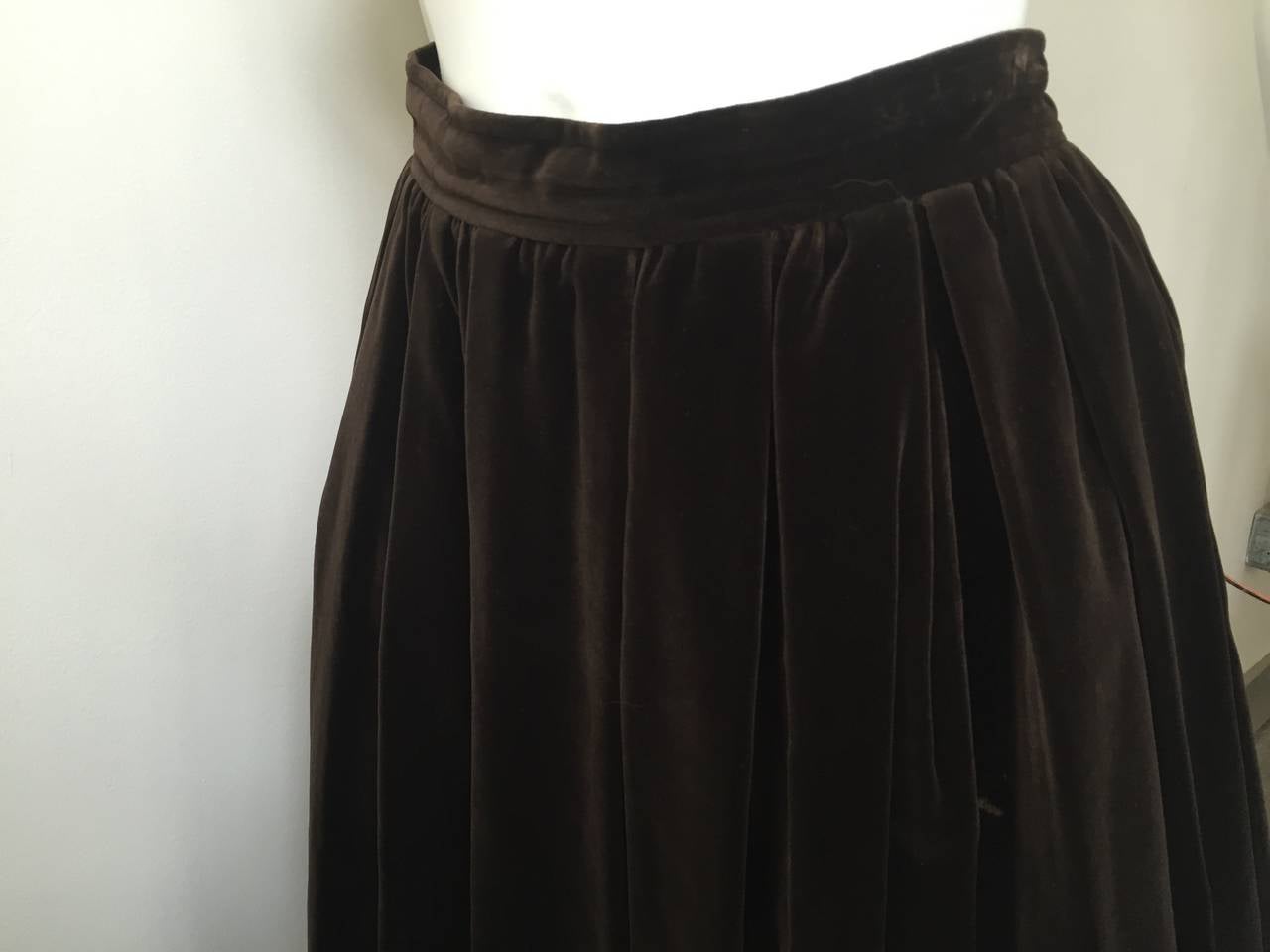 Saint Laurent Rive Gauche 70s velvet skirt with pockets size 6. 3