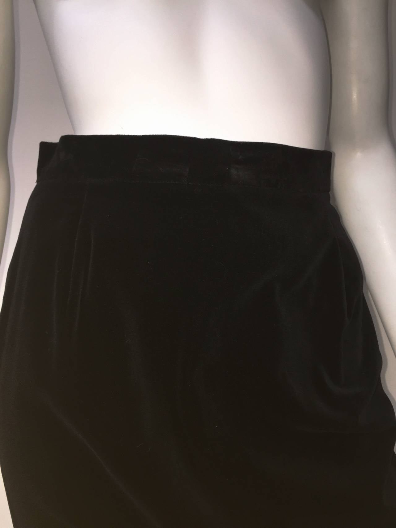 Women's Caroline Charles London for Neiman Marcus 1980s Long Black Velvet Skirt Size 4.