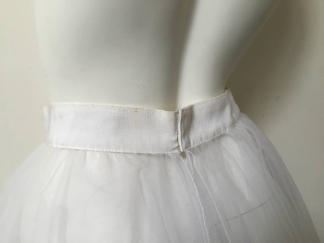 Emanuel Ungaro Parallele Paris Petticoat Size 4. For Sale 1