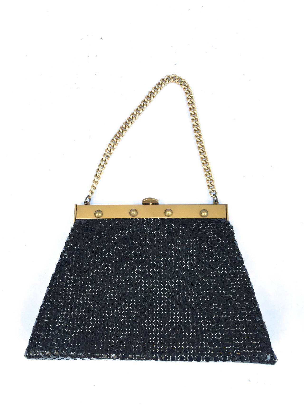 Whiting & Davis 70s black A-line mesh handbag. For Sale 5