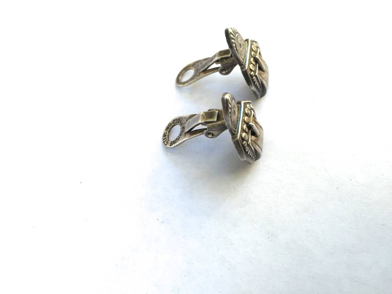 Contemporary Marcel Boucher Parisina Mexico Sterling Silver Buckle Clip Earring 1940s For Sale