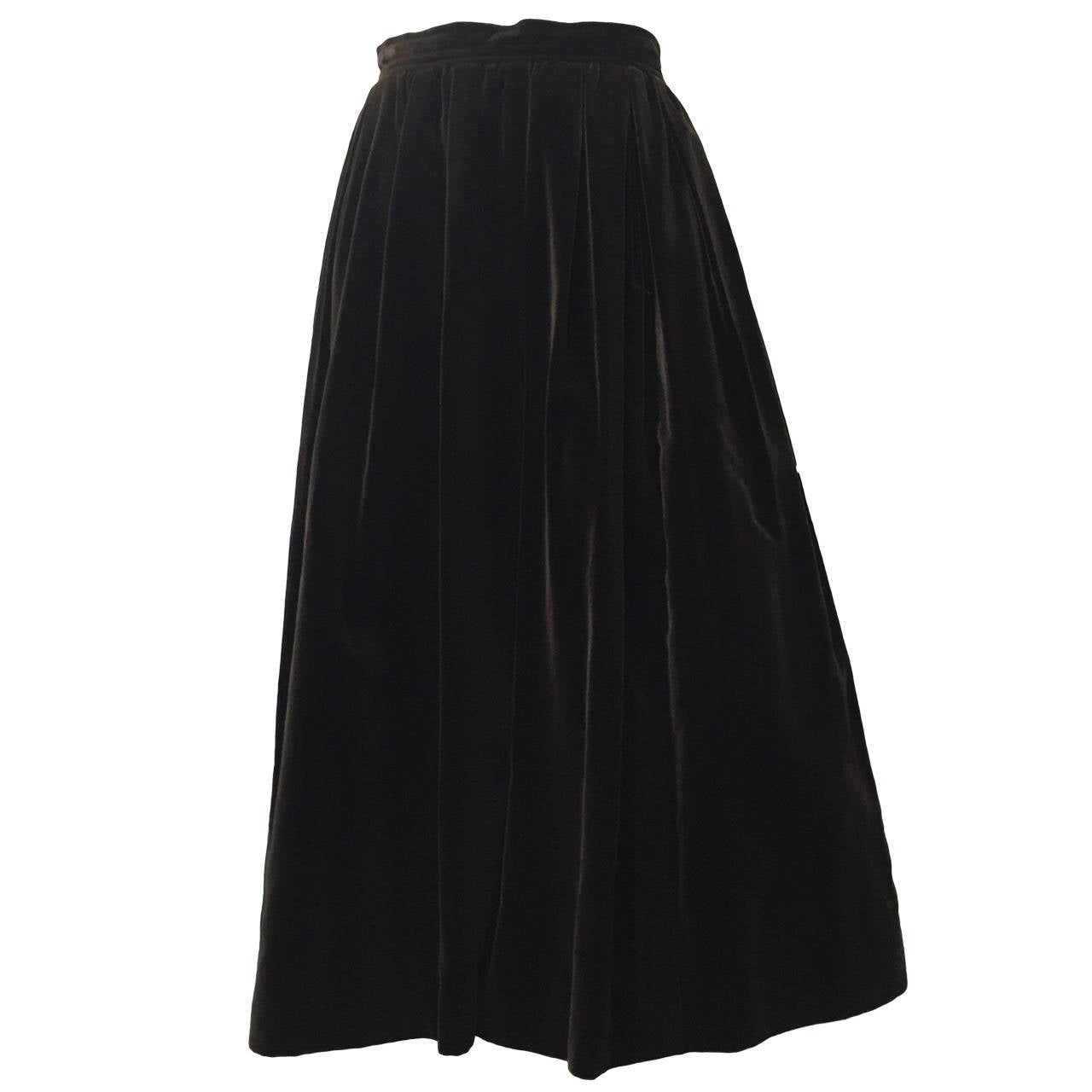 Saint Laurent Rive Gauche 70s velvet skirt with pockets size 6.