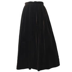 Saint Laurent Rive Gauche 70s velvet skirt with pockets size 6.