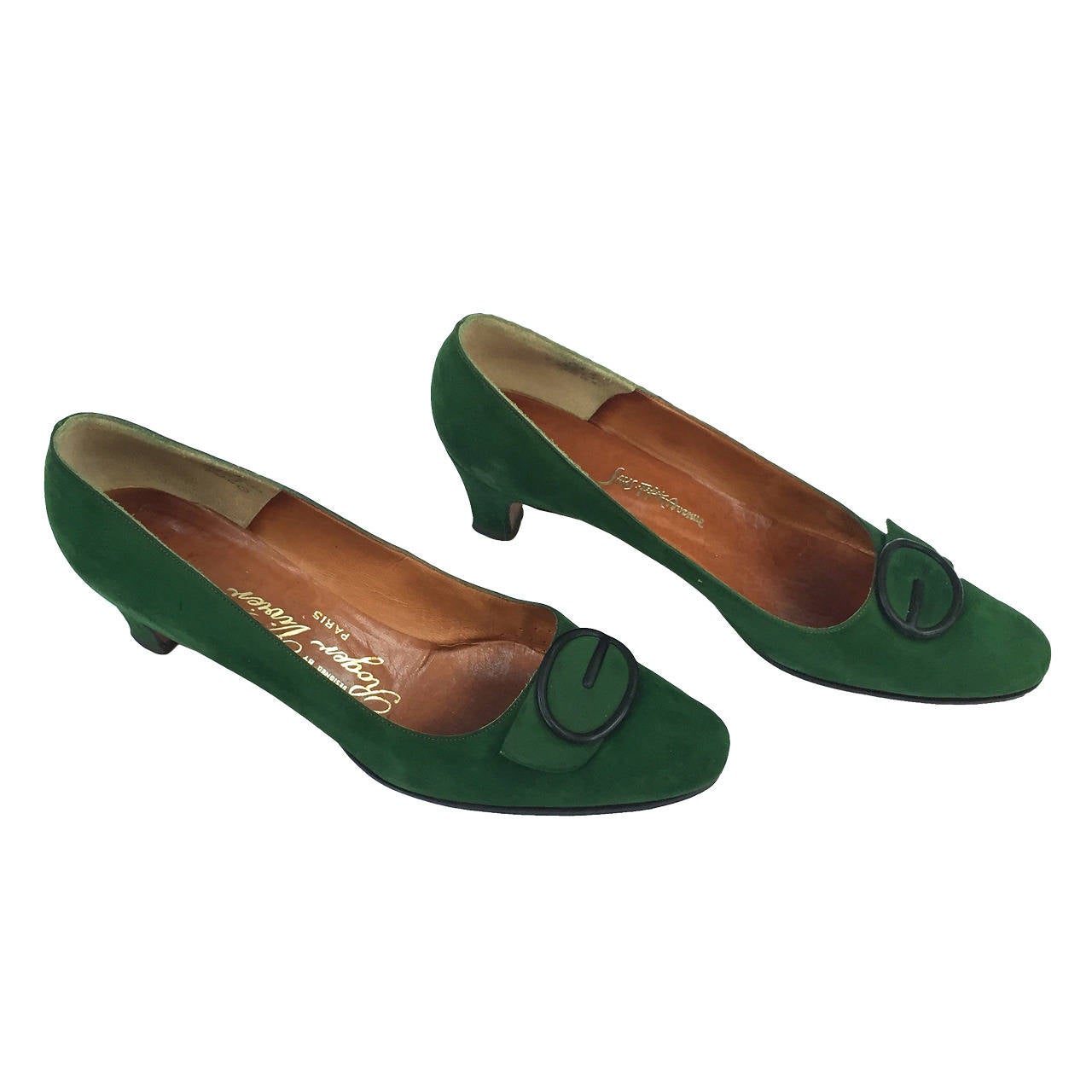 Roger Vivier for Sak's Fifth Avenue 60s green suede heels size 8AA. For Sale